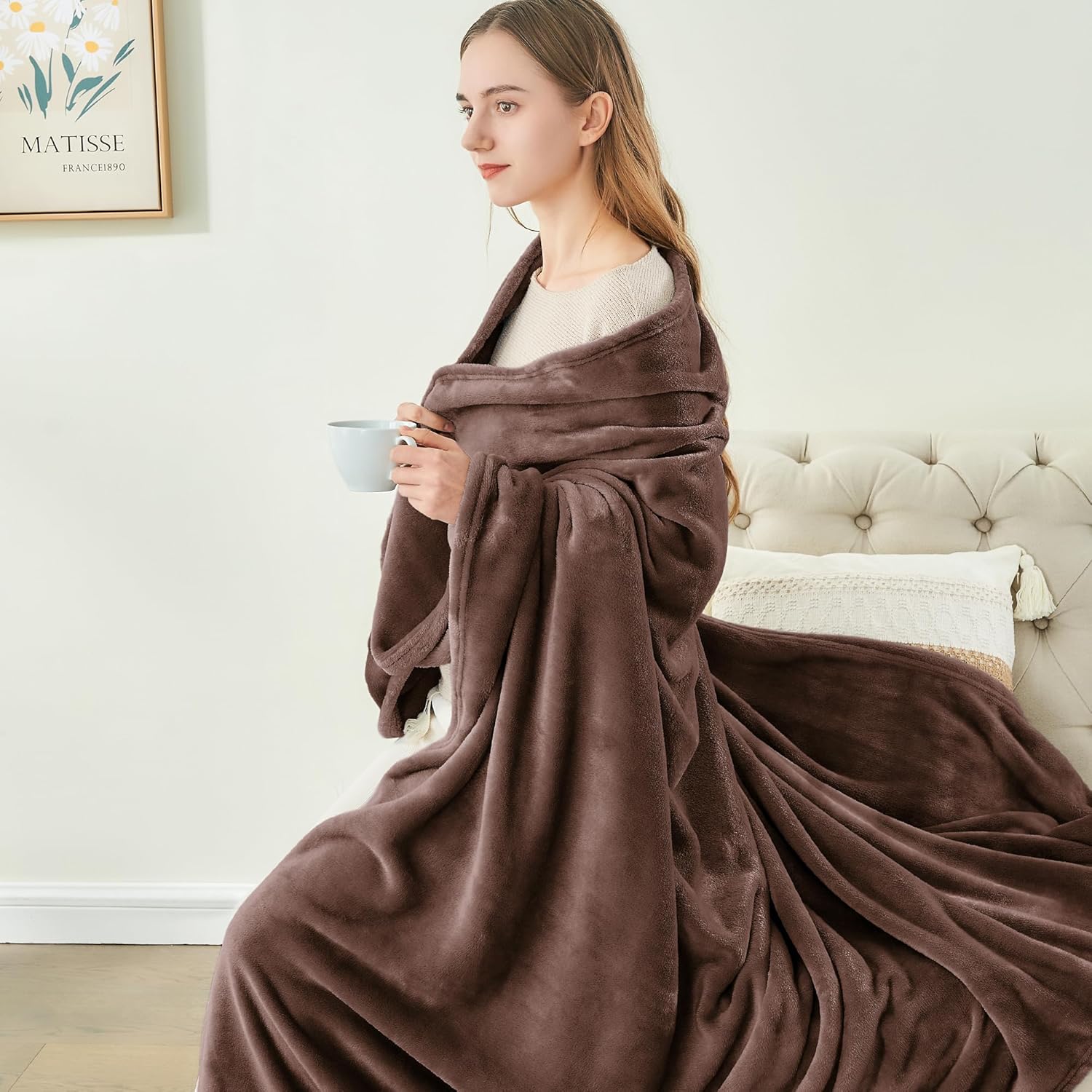 BEDELITE Fleece Blanket King Size Blankets for Bed, Luxury Plush Cozy Fuzzy Blanket 108x90 inches, Super Soft Warm Lightweight Throw Blanket All Seasons Suitable, Brown - Image 8
