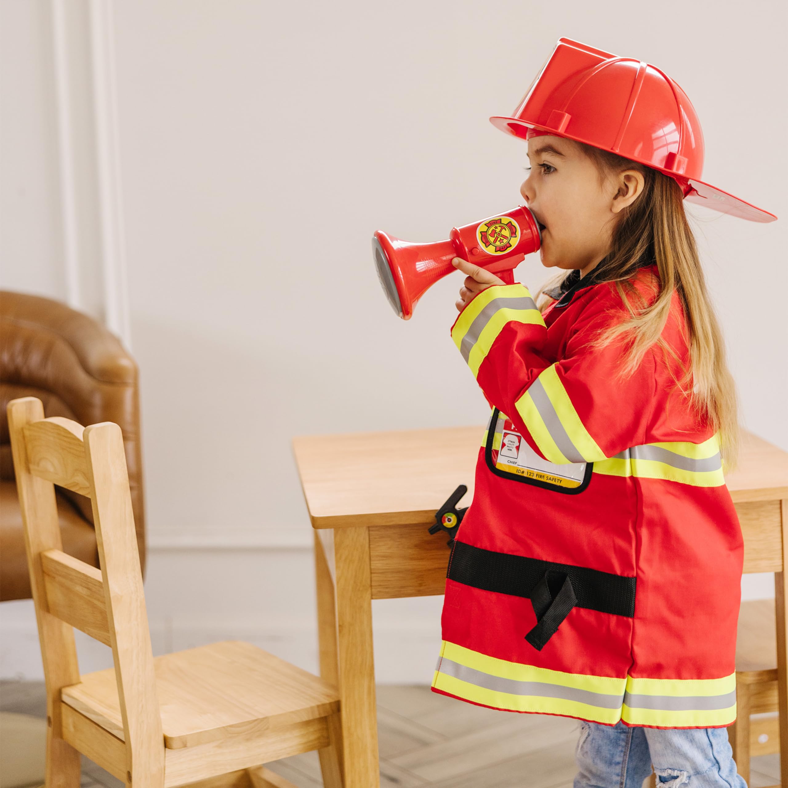 Melissa & Doug Kostium strażaka, Kostium dla dziewczynek i chłopców, Kostium karnawałowy, Kostium fantazyjny dla dzieci, Dla dzieci w wieku 3, 4, 5, 6 lat, Prezent dla chłopca lub dziewczynki