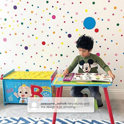 Miniatura 6 de Delta Children - Juego de sala de juegos CoComelon de 3 piezas para niños pequeños, incluye mesa, silla y caja de juguetes, color verde