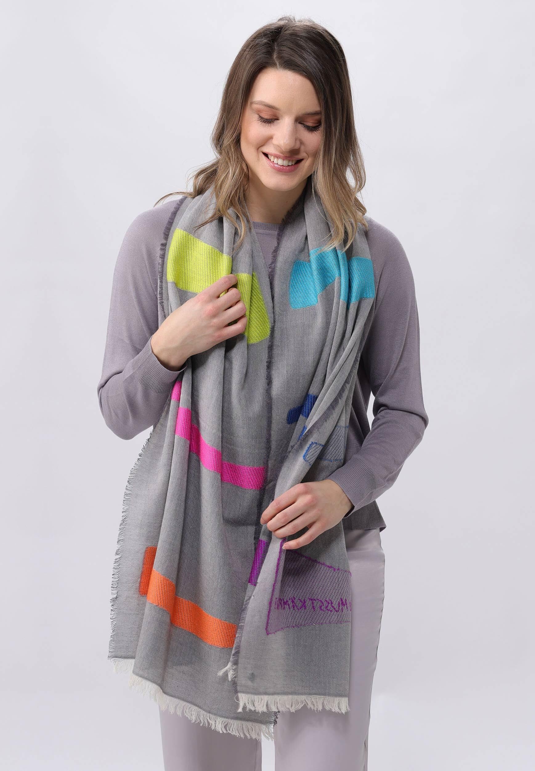 FRAAS Stola mit Regenbogen-Streifen - 70 x 180 cm - DU MUSST KÄMPFEN! - Baumwolle Grau