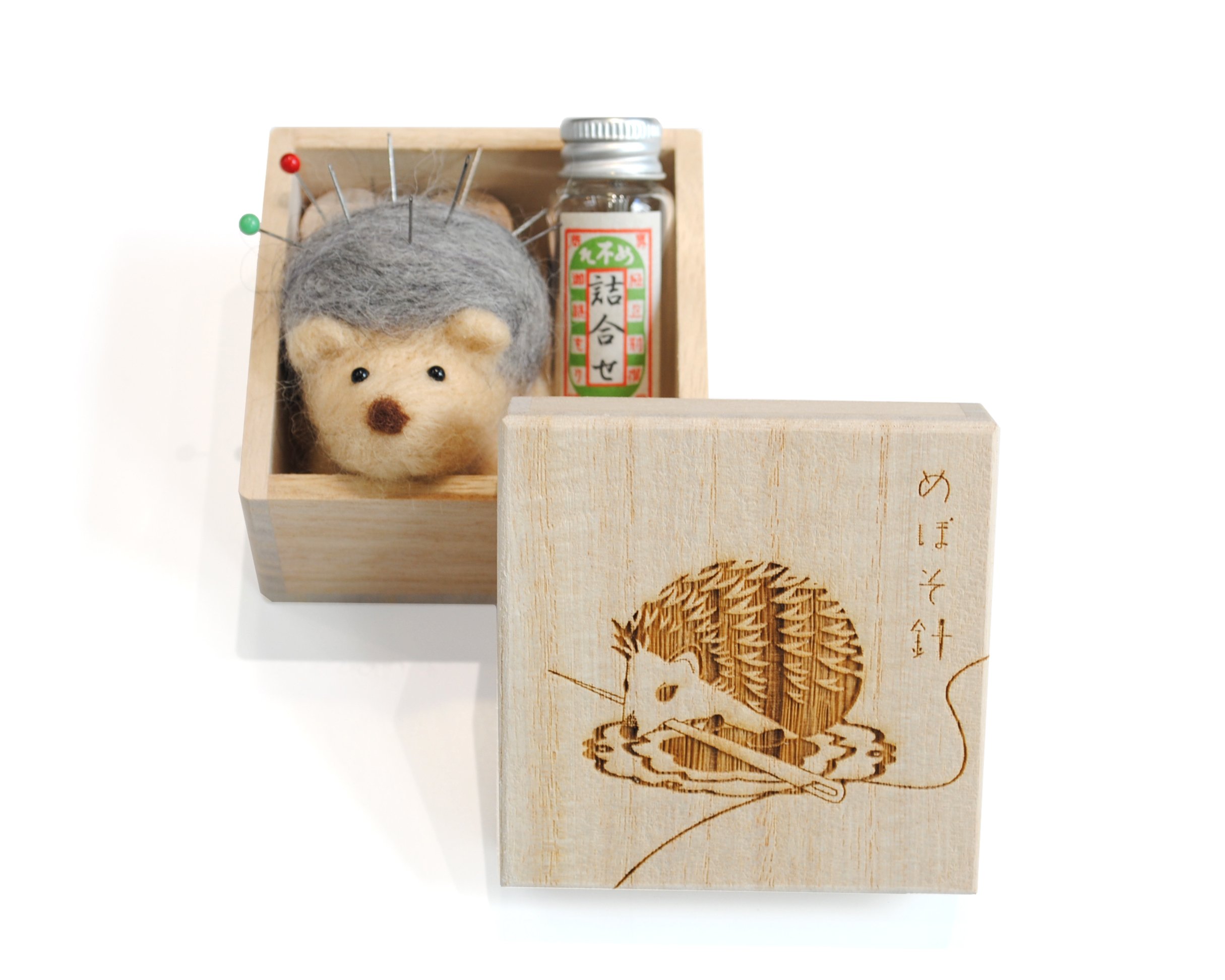 Amazon.co.jp: 目細八郎兵衛商店 ハリネズミ裁縫セット (ハリネズミ