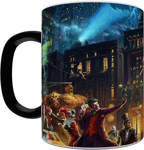 Miniatura 4 de Morphing Mugs DC Comics – Batman – Dark Knight Saves Gotham City – Taza sensible al calor – Taza de café de cerámica que cambia de color – por Trend