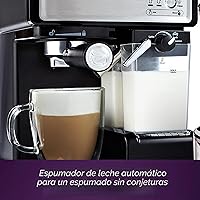 Vista 2 de Mr. Coffee Máquina de café expreso y capuchino de acero inoxidable, cafetera programable con espumador de leche automático, bomba de 15 bares, ideal