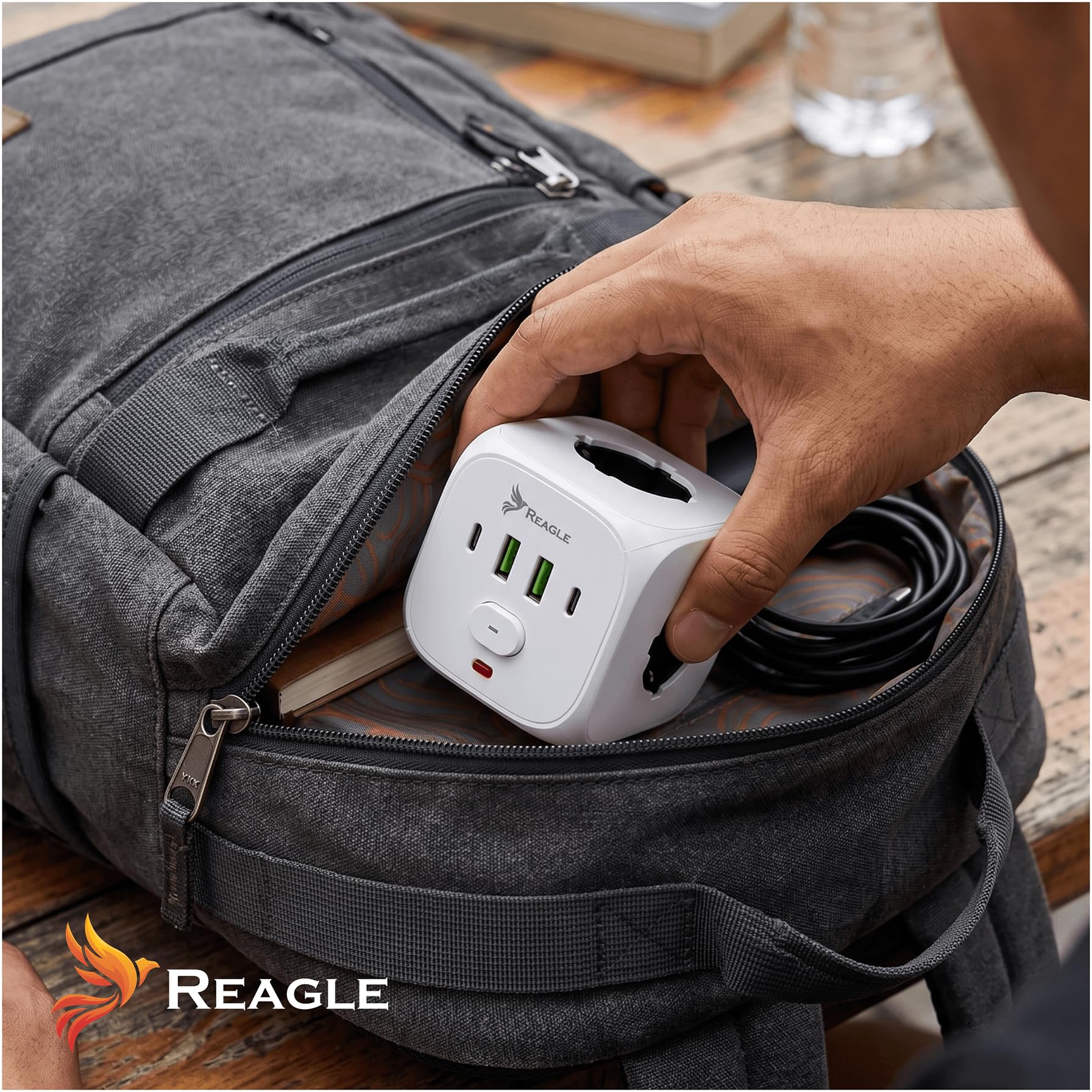 Reagle Kostka Zasilająca Bez Kabla 3 Gniazda 230V, Rozgałęźnik Do Gniazdka z USB 2x USB A 2x USB C, Listwa Zasilająca Cube, Włącznik ON OFF, 2500W, Do Domu Biura Podróży, Biała