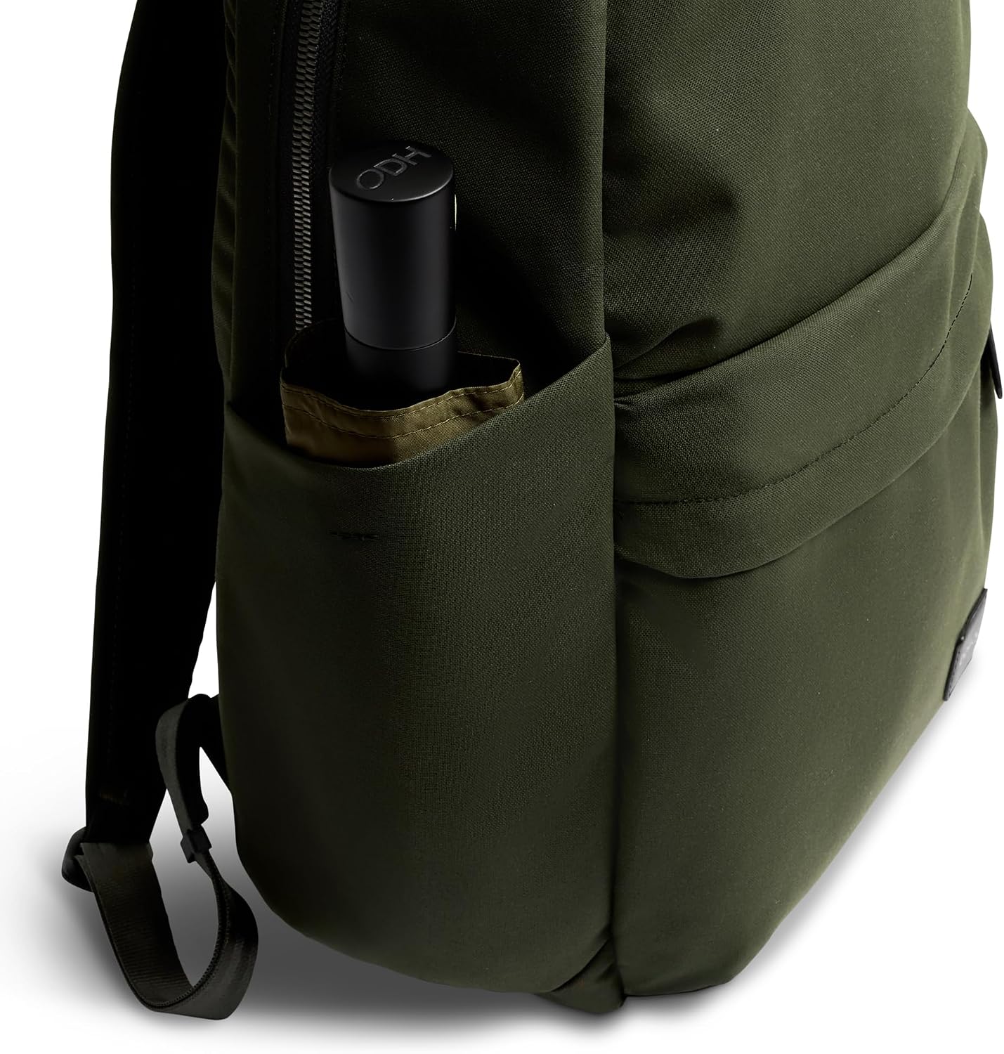 Bellroy Classic Daypack (laptop backpack with 16 inch laptop sleeve, external pockets and luggage pass-through) - Olive