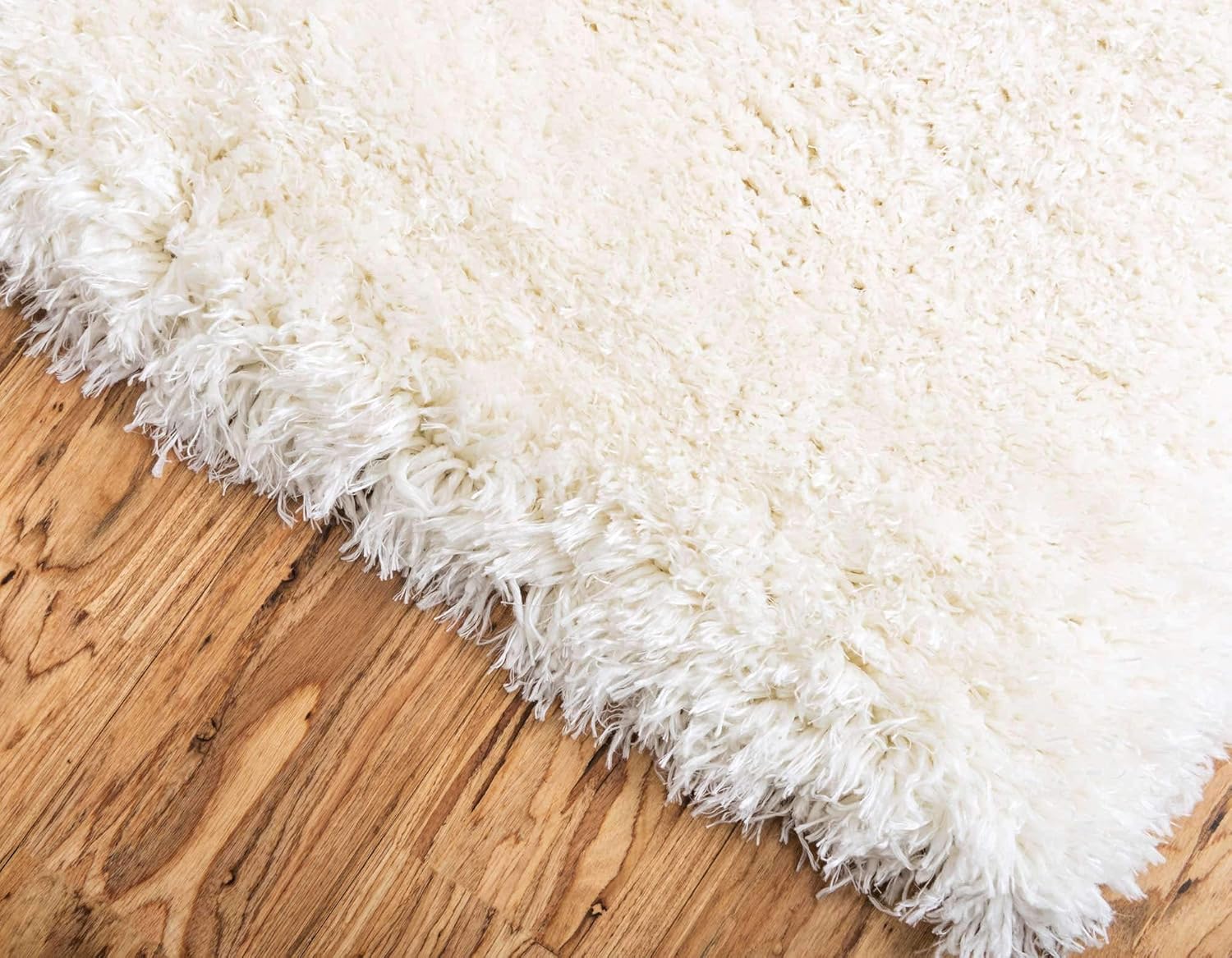 Unique Loom Marilyn Monroe Opulence Shag Collection Area Rug - Silver Screen (2' x 6' Runner, Bone/ Beige)