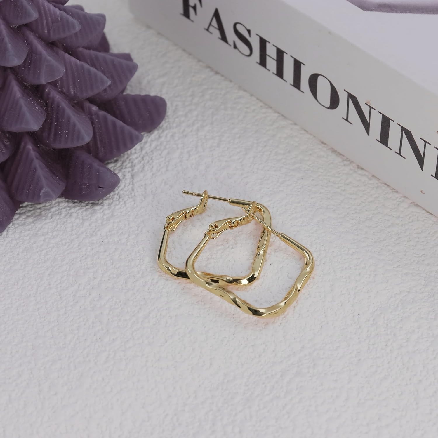 ToHeart Gold Hoop Earrings for Women Twist Hoop Earrings Gold Plated - Image 4
