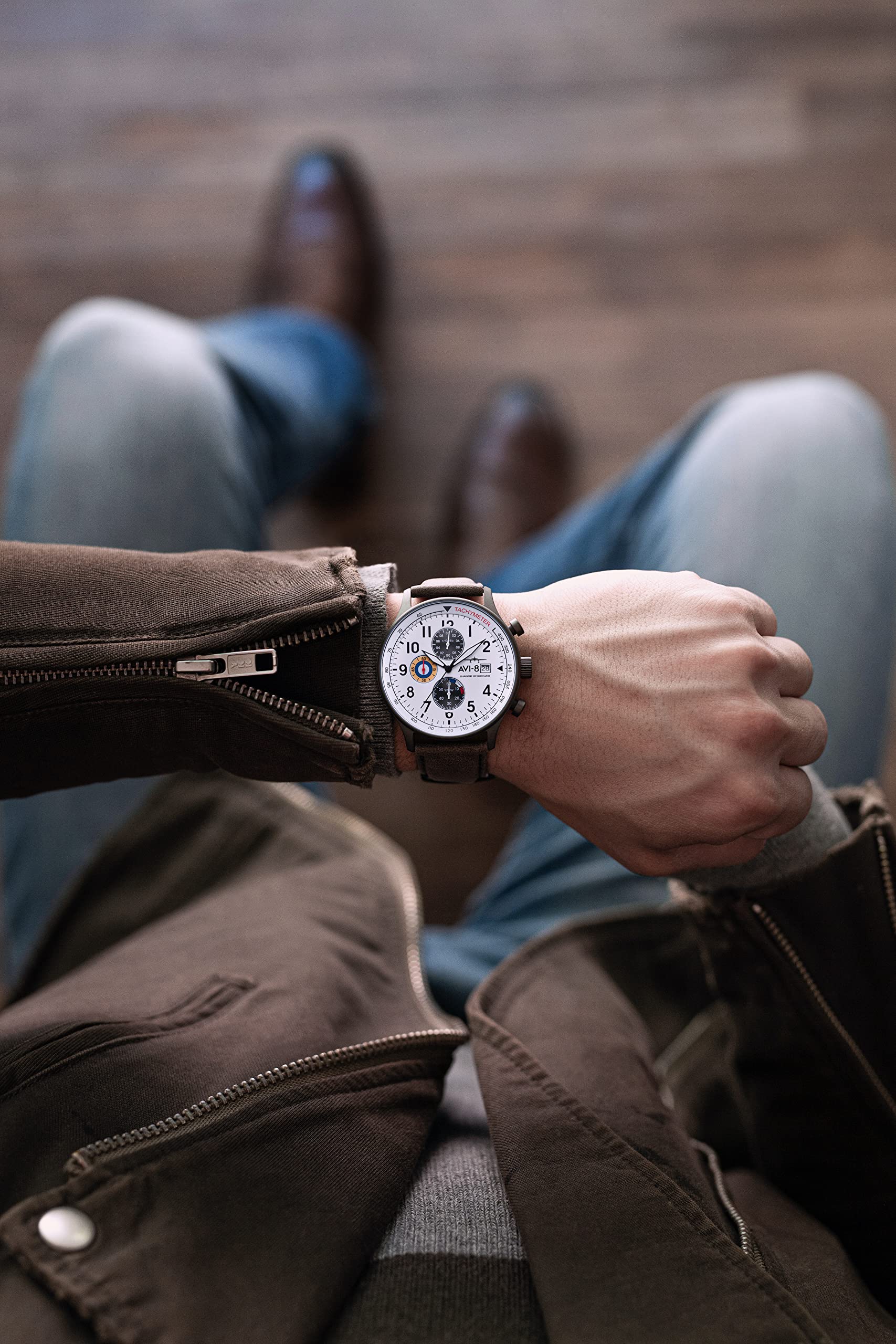 AVI-8 Hawker Hurricane AV-4011 - Reloj cronógrafo clásico para Hombre de 43,5 mm con Correa de Piel, Blanco/Gris, Cronógrafo