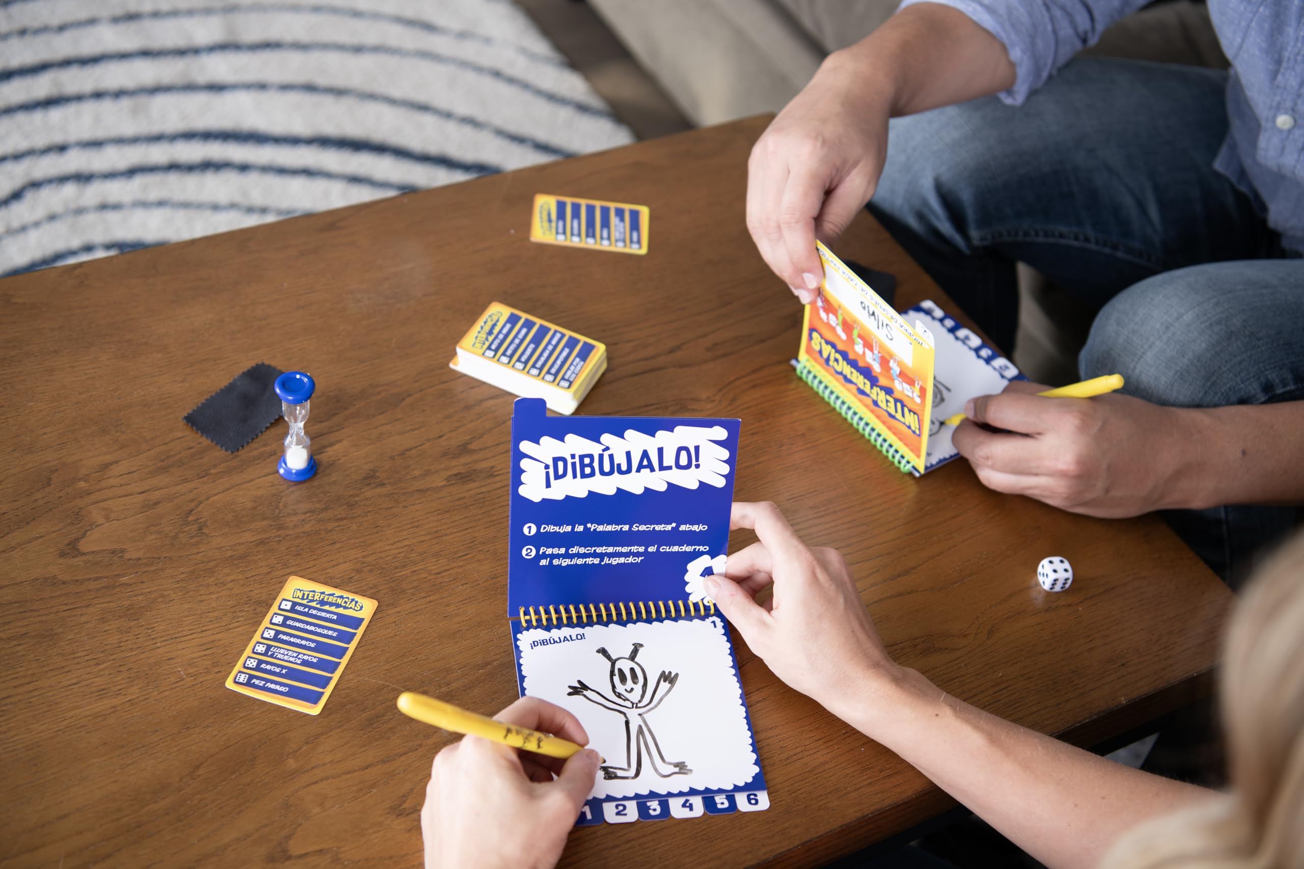 Goliath Interferencias, Juego de Mesa A Partir 8 Años, Divertido y Rápido Juego de Dibujo de 4 a 6 Jugadores, Juegos de Mesa Adulto, Dibuja y Adivina los Conceptos Dibujados