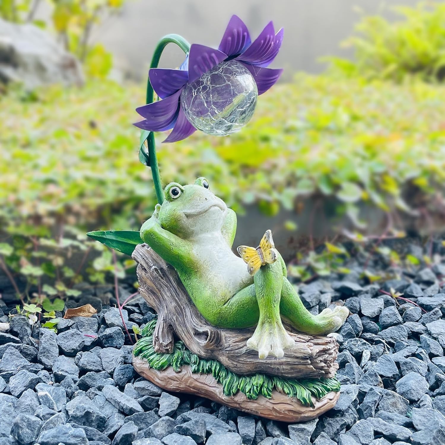 Solar Frog Garden Decor Outdoor Statue - Frog Umbrella LED Waterproof Sculpture Light, Patio Pathway Frog Lamp Figurine for Yard Lawn Garden Gifts for Women Mom Grandma
