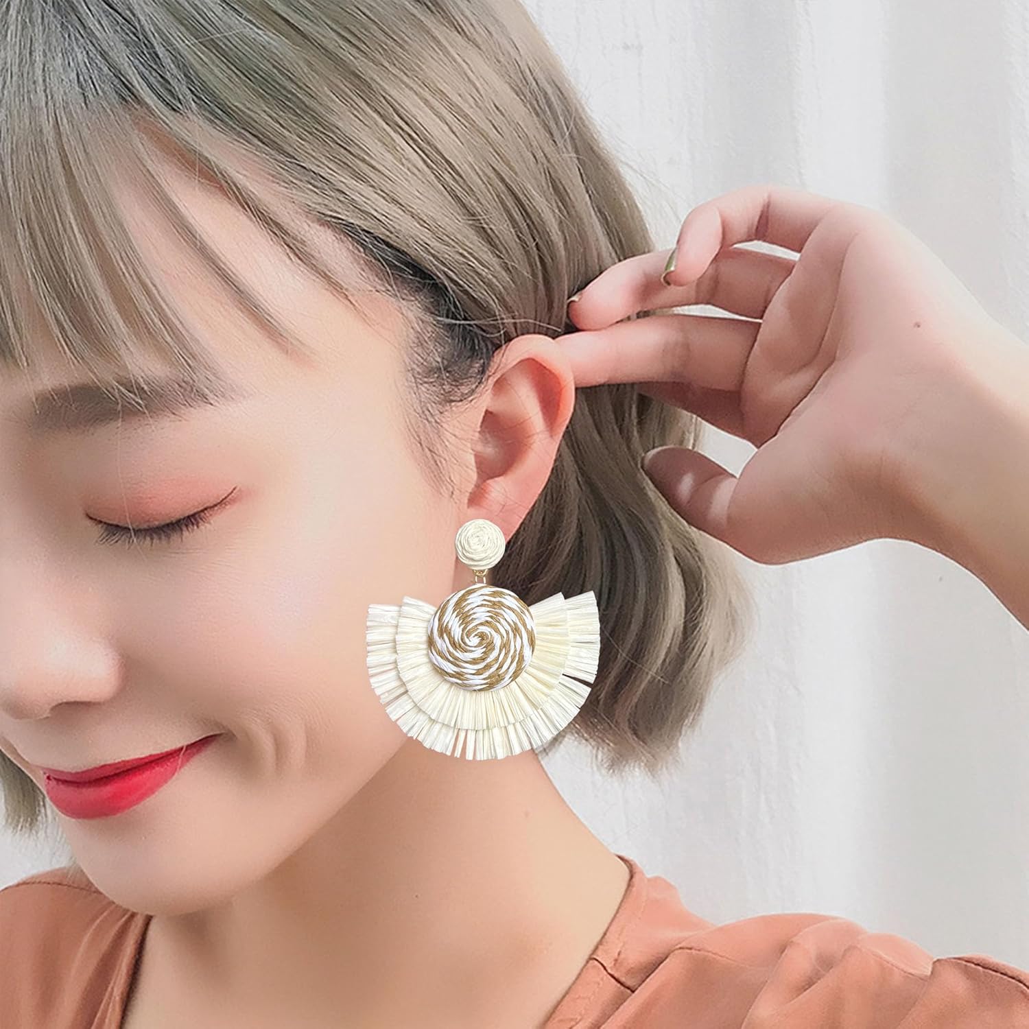 Statement Raffia Tassel Earrings Boho Summer Beach Earrings Lightweight Straw Wicker Dangle Drop Earring Trendy Rattan Fringe Jewelry for Women - Image 3