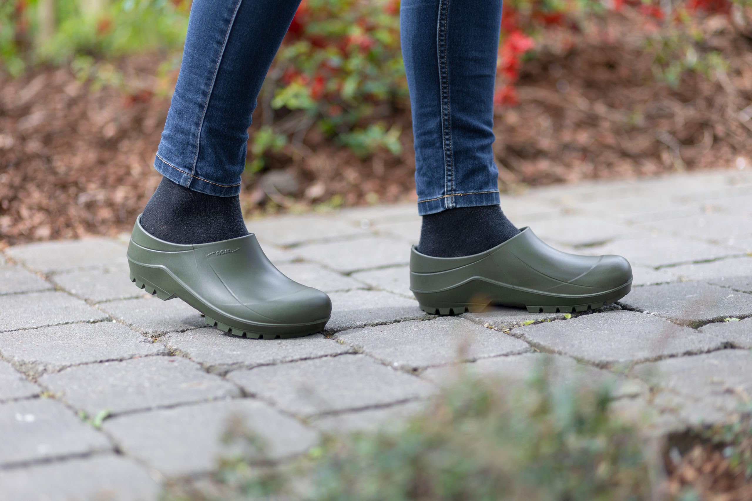 nora Zoccoli in PU n. 39 Olive/Olive