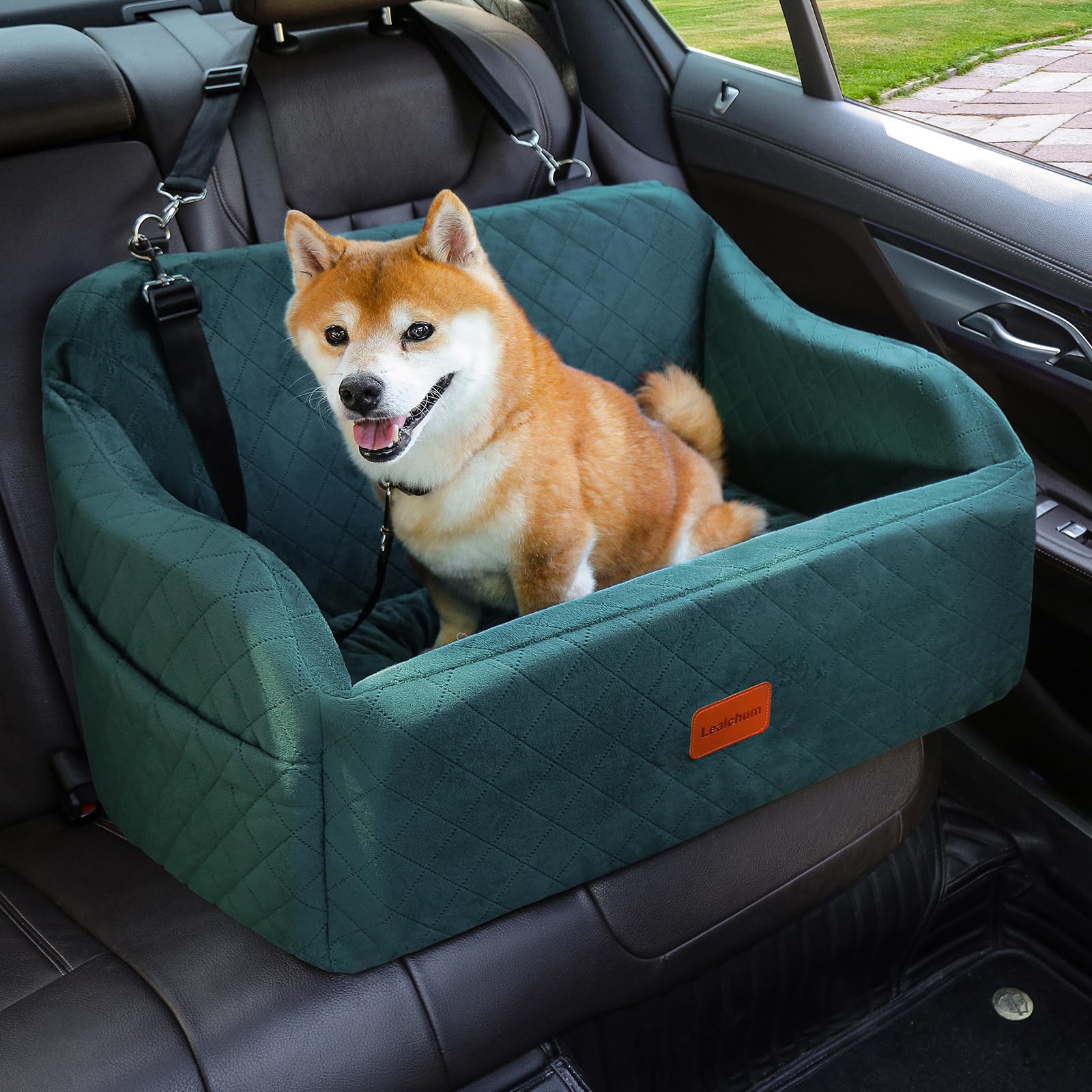 Lealchum Dog Car Seat for Medium/Large Dogs,2 Clip-On Safety Leashs for 2 Small Dogs,Removable and Washable Comfy Pet Car Seat,Easy to Install and