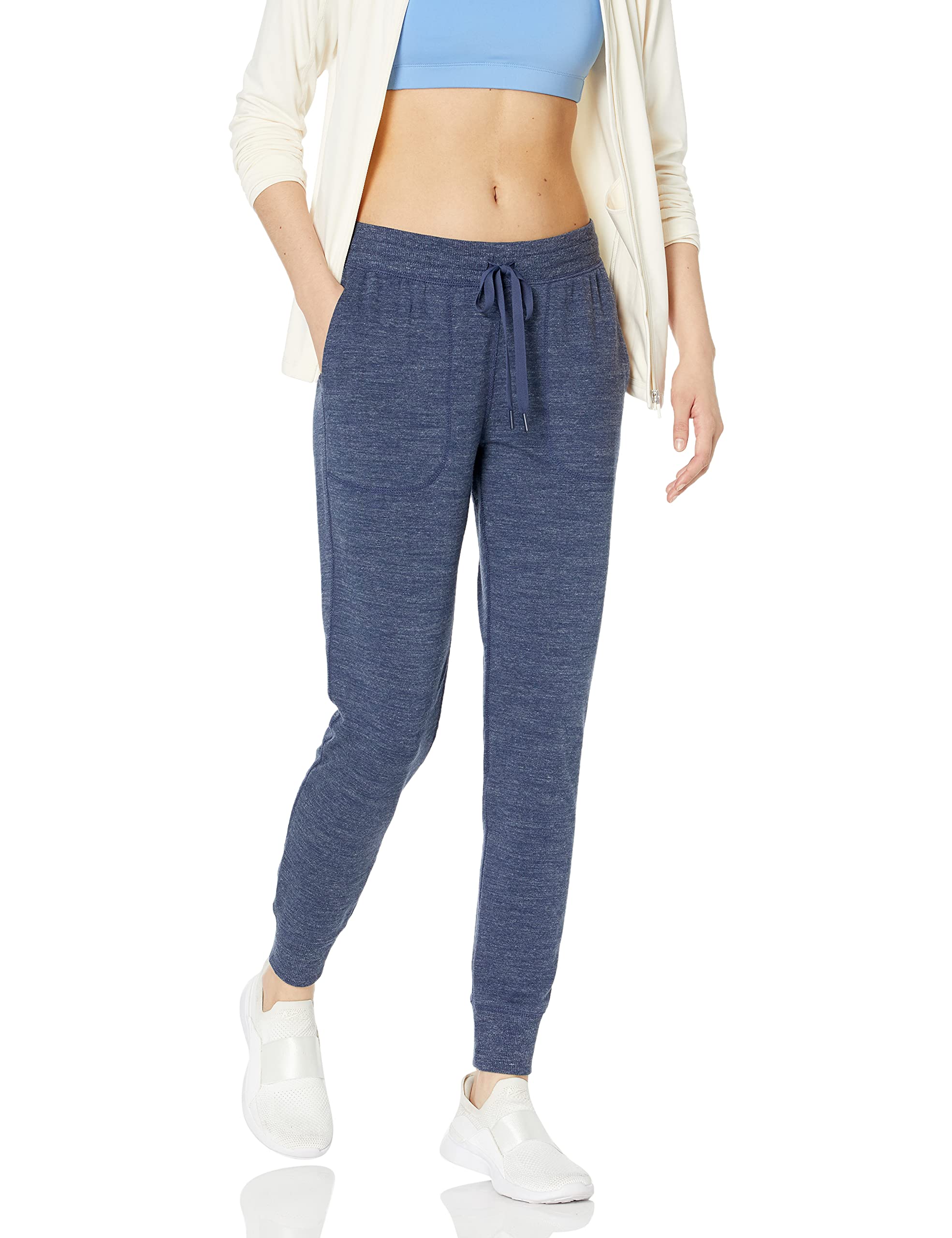 Amazon Essentials Women's Studio Terry Relaxed-Fit Jogger Pant