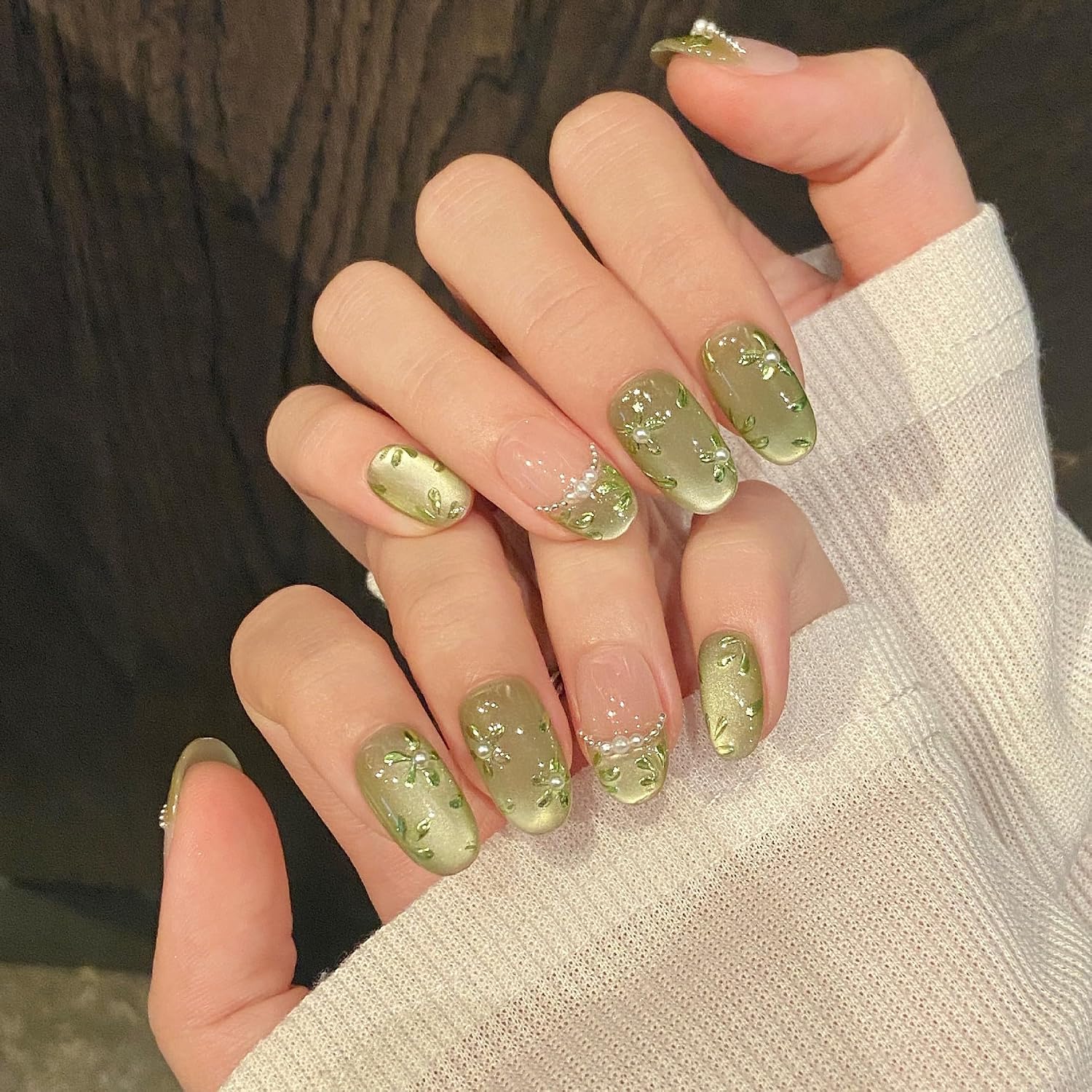 Green Hand-Painted Floral Cat-Eye Press-On Nails, Elegant Reusable Manicure Set (M,341-Short Oval)