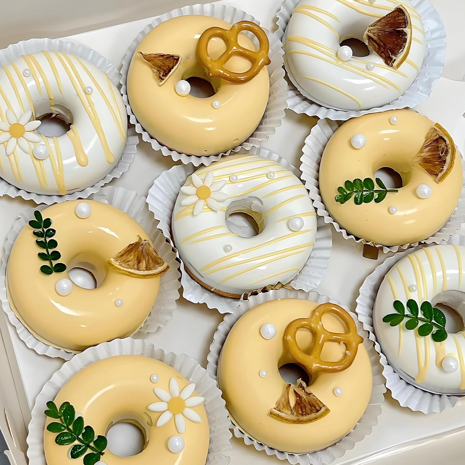 Silicone Doughnut Molds for Air Fryer, Set of 2, 8-Cavity Non-Stick Donut Pans with Carrying Handle, Doughnut Bagel Baking Tin for Muffins Cake, Dishwasher Safe, Grey - Image 6