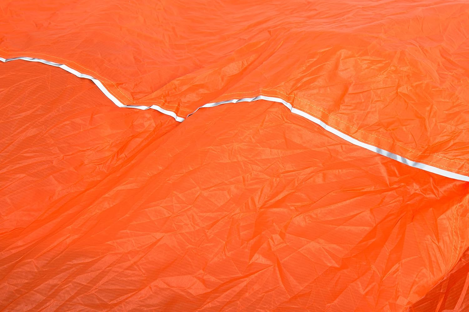 Lifesystems Ultralight Four Person Compact Emergency Storm Survival Shelter for Hiking and Mountaineering