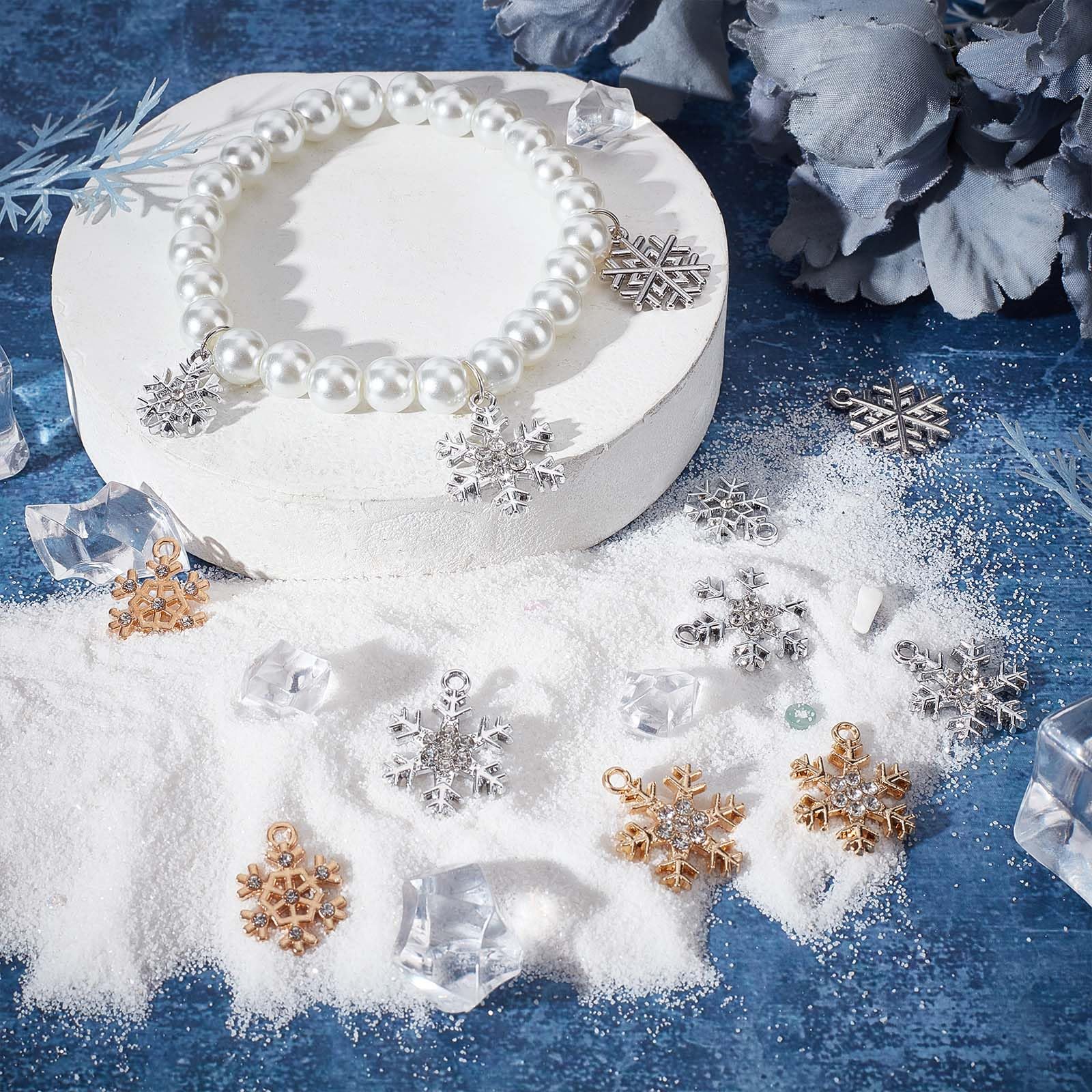 Amazon | SUNNYCLUE 36個6種 クリスマス チャーム 雪の結晶