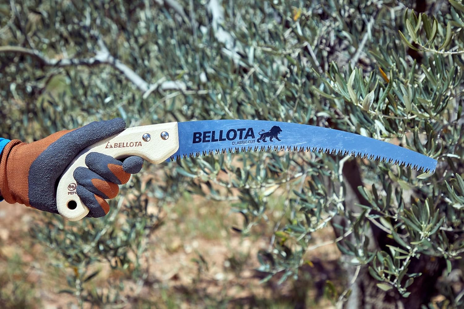 Bellota Leon 450MC11 Pruning Saw with 11" Curved Blade, Japanese Serrated and Curved Wood Handle - Includes Case