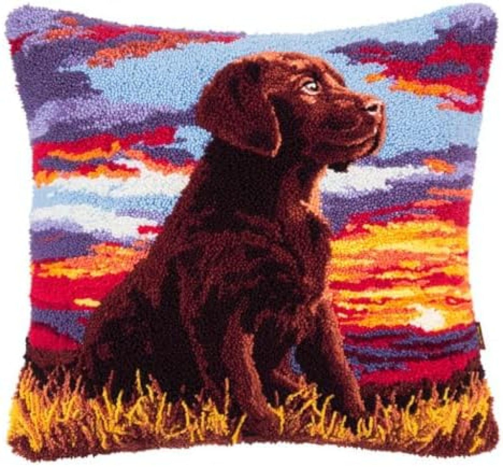kitphoenix Adults DIY Cushion Cover Making Kit,Retriever Sit and Sunset,Latch Hook Craft Set with Pre-Printed Canvas,Yarn and Hook,43x43 cm Decorative Cushion Cover