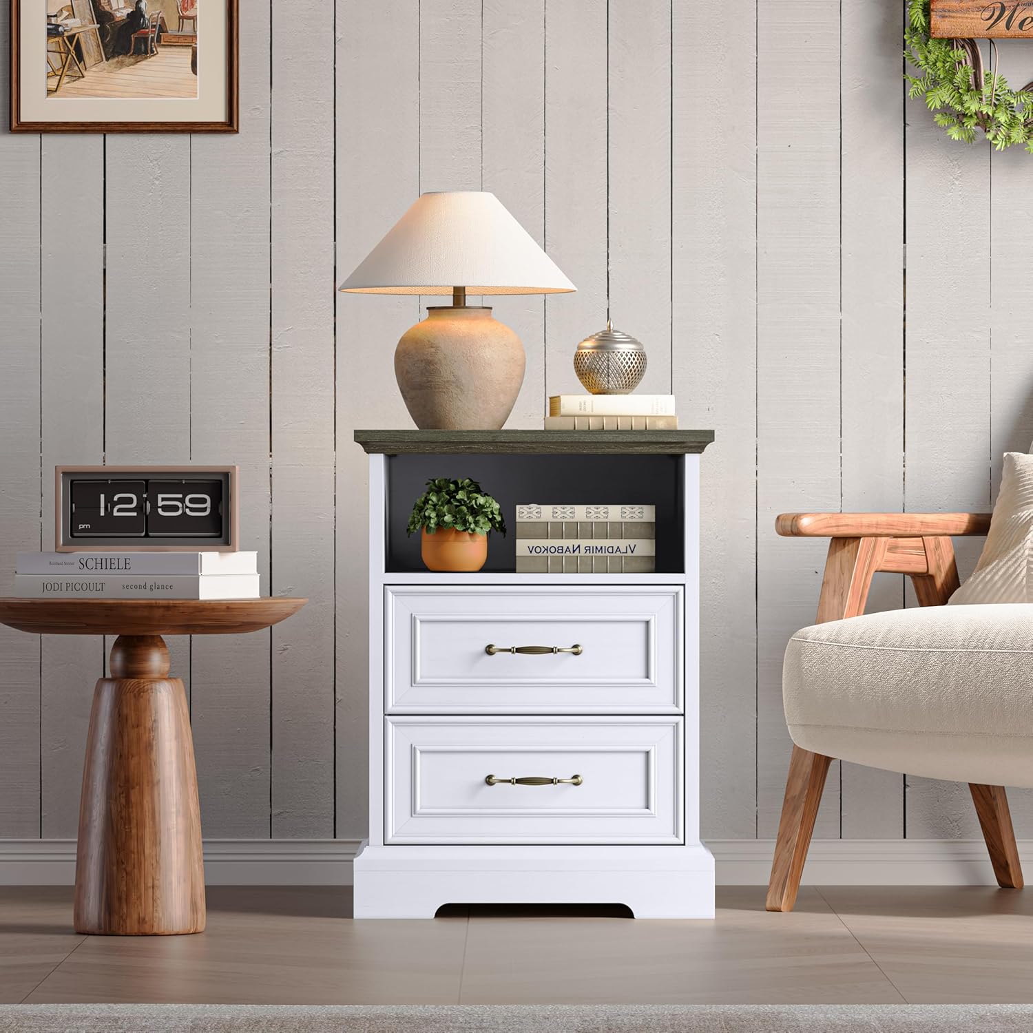 2-Drawer Nightstand with Charging Station, Rustic Wooden Top Bedside Table with Natural Wood Texture, Vintage Storage Organizer Dresser for Bedroom, Hallway