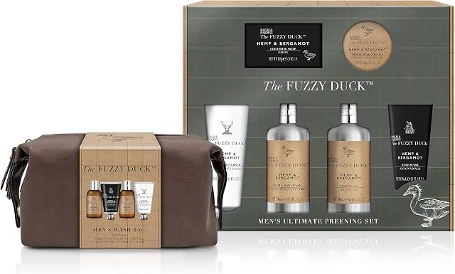 Baylis & Harding The Fuzzy Duck Men's Hemp & Bergamot Gift Set Bundle - 1 x Luxury Wash Bag & 1 x Ultimate Preening - Vegan Friendly
