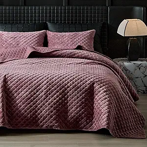 WARMDERN Velvet Quilt Queen Size, Luxury Geometric Stitch Quilt Set, Lightweight Diamond Patterned Bedspread and Coverlet, Soft Comforter for All Seasons, Purple, 90" x 96"