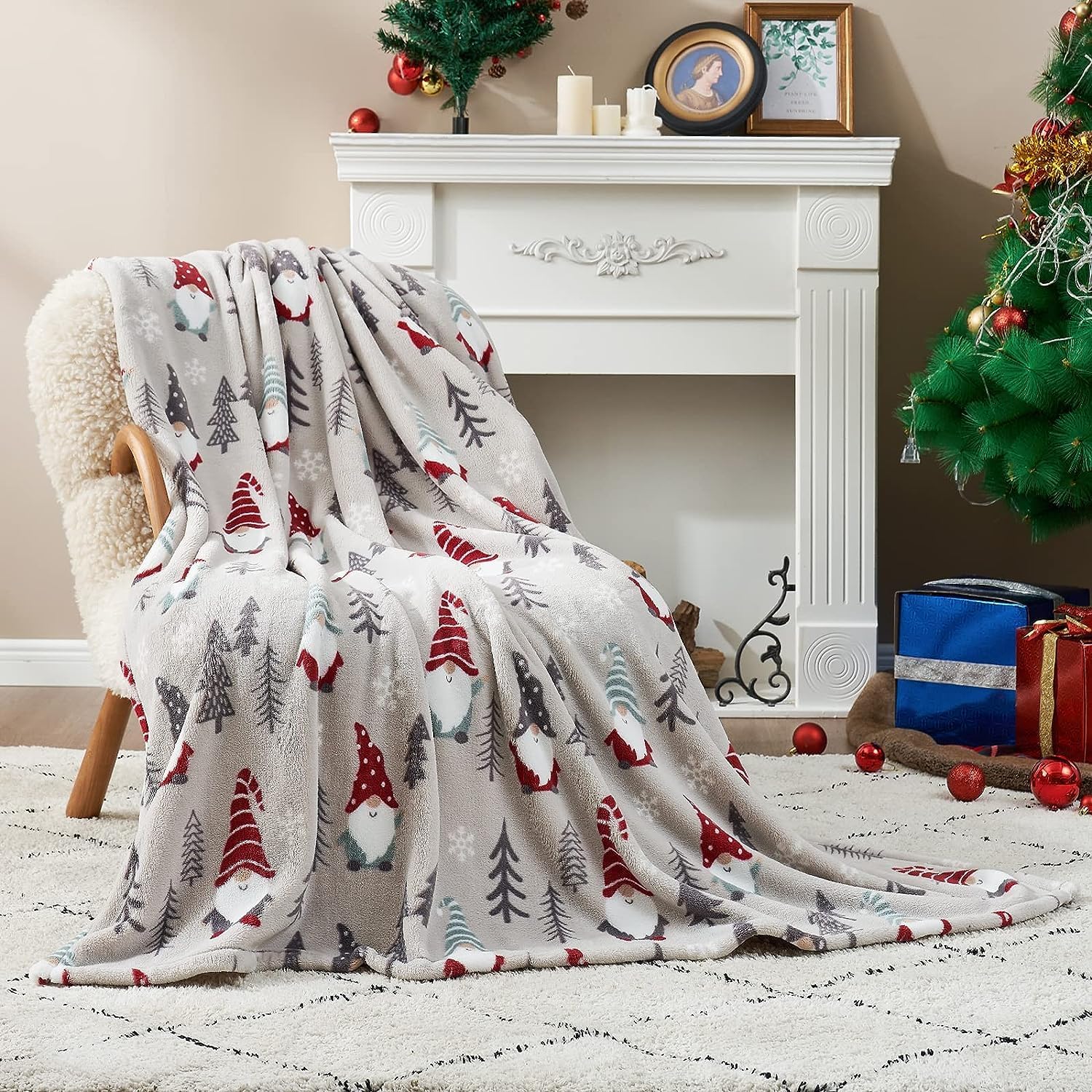 Gnome Throw Blanket Christmas Blanket Warm Throw Blanket, Ultra Soft