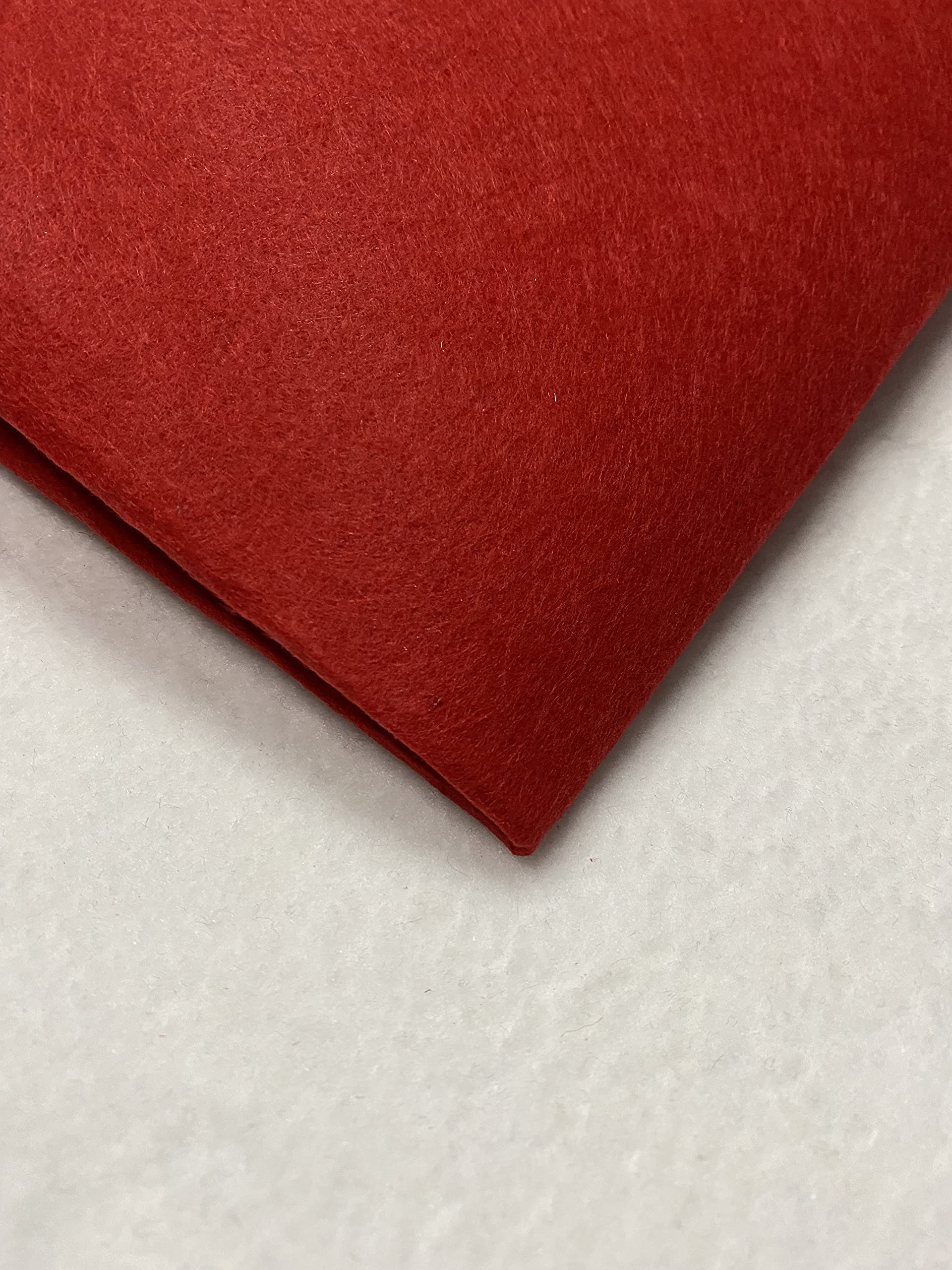 NovatoTextiles Craft Felt Thin Fabric 10+ Colours 36''- 90cm (Red, 1 Meter)