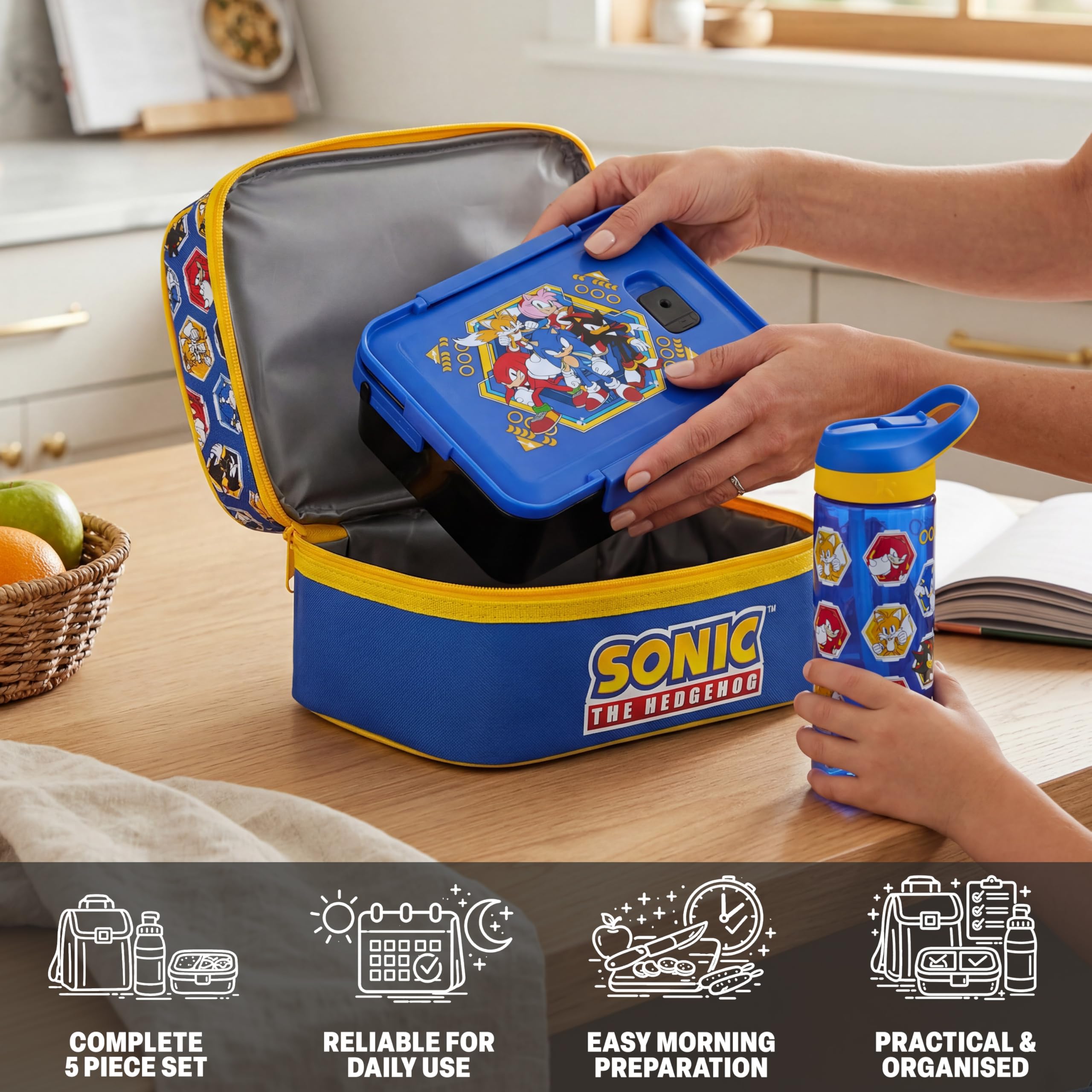 Get Trend SONIC THE HEDGEHOG Set Porta Pranzo Bambini, 3 Pezzi con Borsa Termica, Lunch Box, Borraccia Bambini, Porta Merenda Termico per Scuola e Tempo Libero, Idee Regalo Bambino (Blu/Multi Sonic)