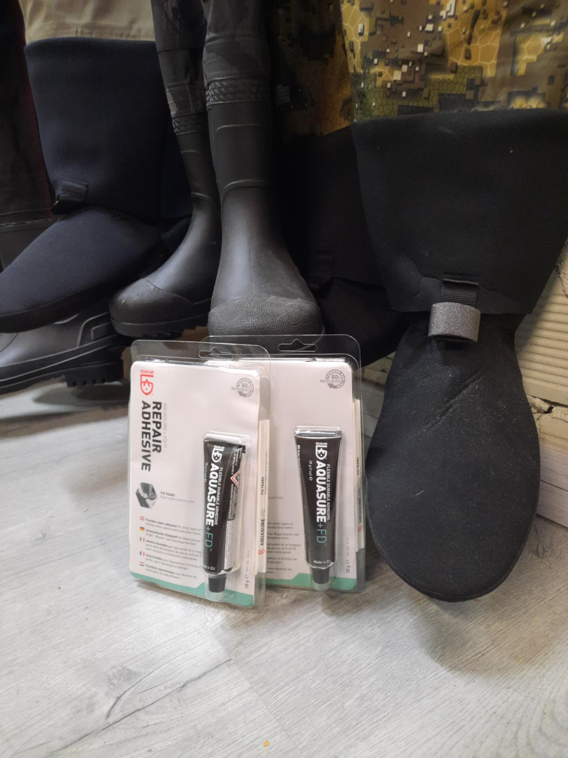 Aquasure Lot de 2 tubes de 28 g = 56 g pour réparation de combinaisons en néoprène, bottes d'eau et waders