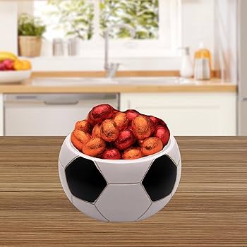 Amazon.co.jp: サッカーボール型プランターポット、ホーム