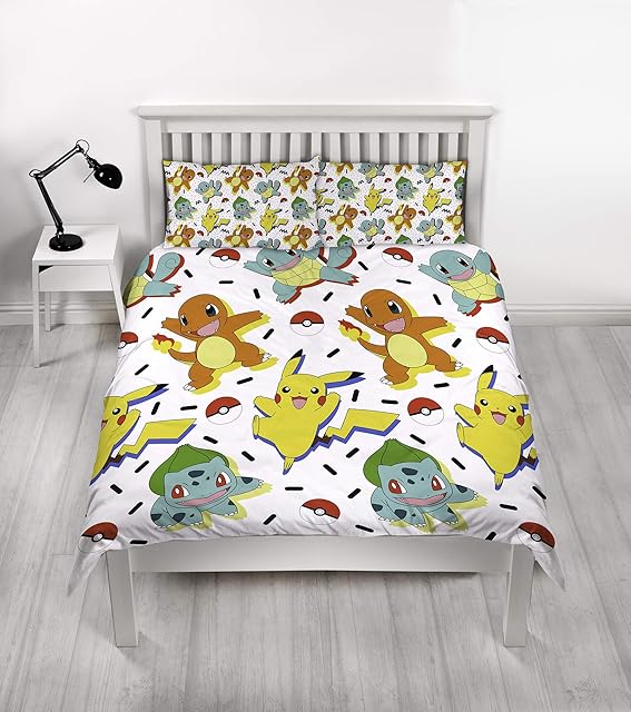 Pokemon Double Duvet Cover | Reversible Two Sided Memphis Fun Bedding Featuring Pikachu, Squirtle & Charmander with Matching Pillow Case, Multi Coloured, 200 x 200cm