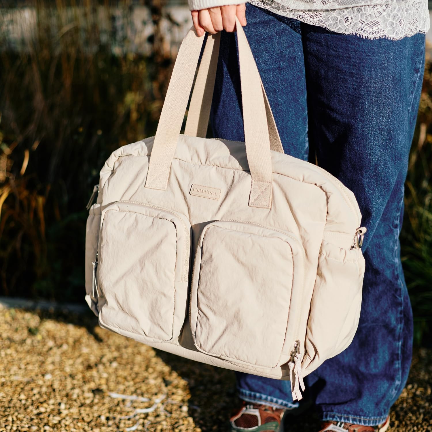 CHILDHOME, Sac à Langer Bébé Mellow – Sac Nursery Matelassé Tout-en-Un, Compartiments Multiples, Pochette Isotherme, Pochette Lingettes, Accessoires Inclus, Beige