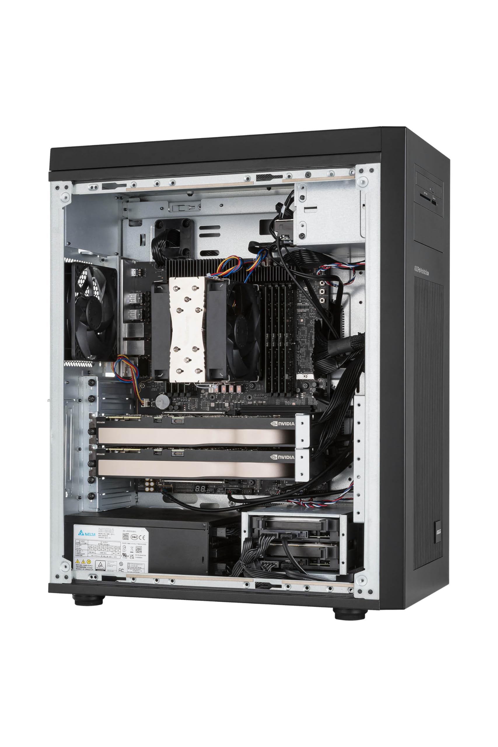 ASUS ExpertCenter Pro ET700I W7-B-750 Performance AI workstation supporta Intel Xeon W-3400 / W-2400, PCIe 5.0, DDR5 ECC, 2x 2.5Gb LAN, 2x M.2, 2x supporto GPU, 750W 80 PLUS Gold PSU, USB 20Gbps