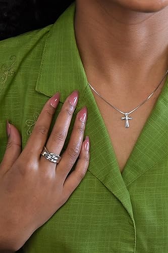 Miniatura 2 de Boston Bay Diamonds Sterling Silver Diamond Cross Religious Pendant Necklace with 18" Chain
