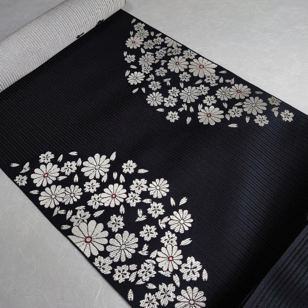正絹 名古屋帯 八寸 反物 松装織物 本場筑前 博多織 四季の花 極上 逸品 正絹 名古屋帯 八寸 反物 松装織物 本場筑前 博多織 四季の花 極上