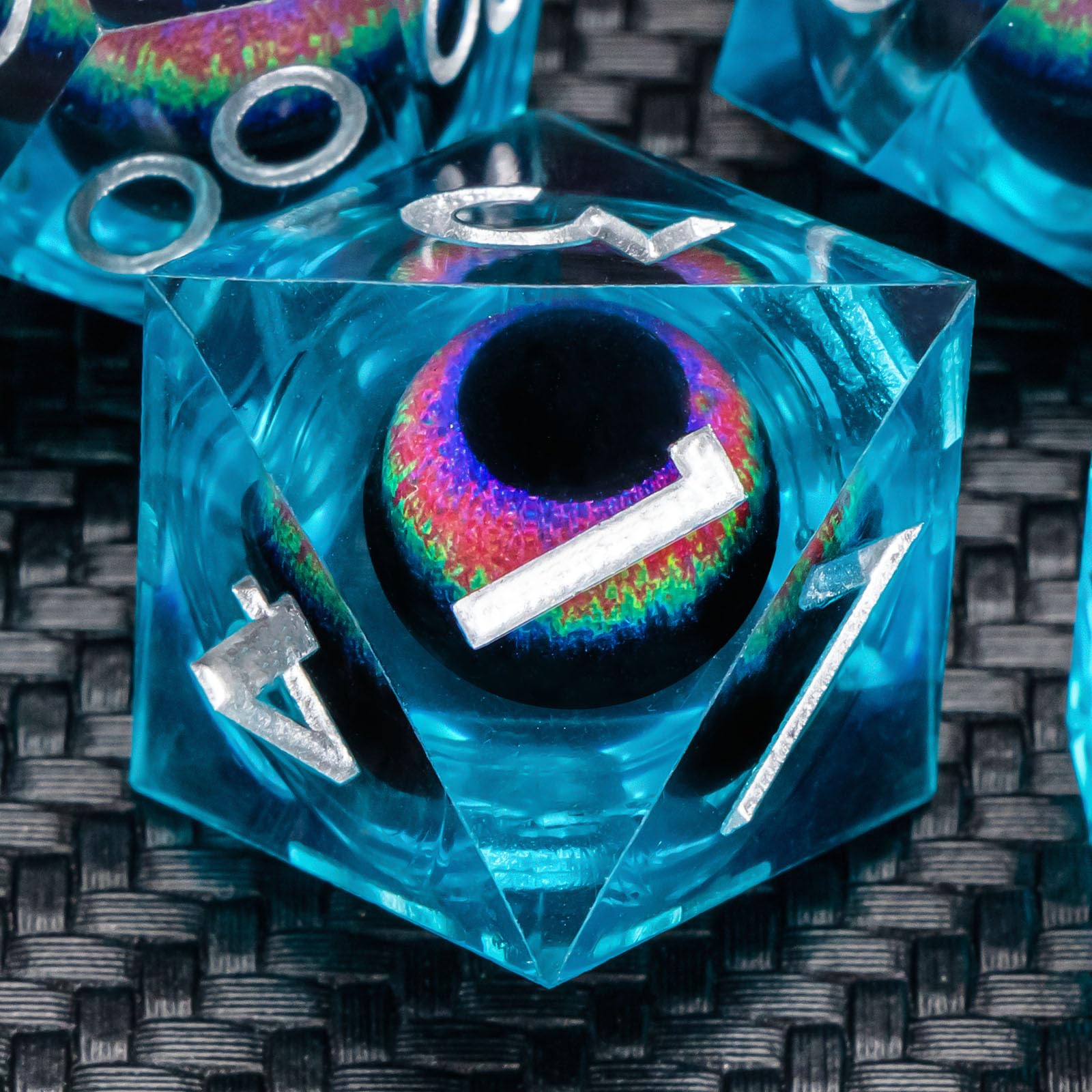 KERWELLSI Cool Liquid Core Eye DND Dice Set D&D with Box, 7Pcs Resin Sharp Edge Dungeons and Dragons Role Playing Gaming Dice - Image 4