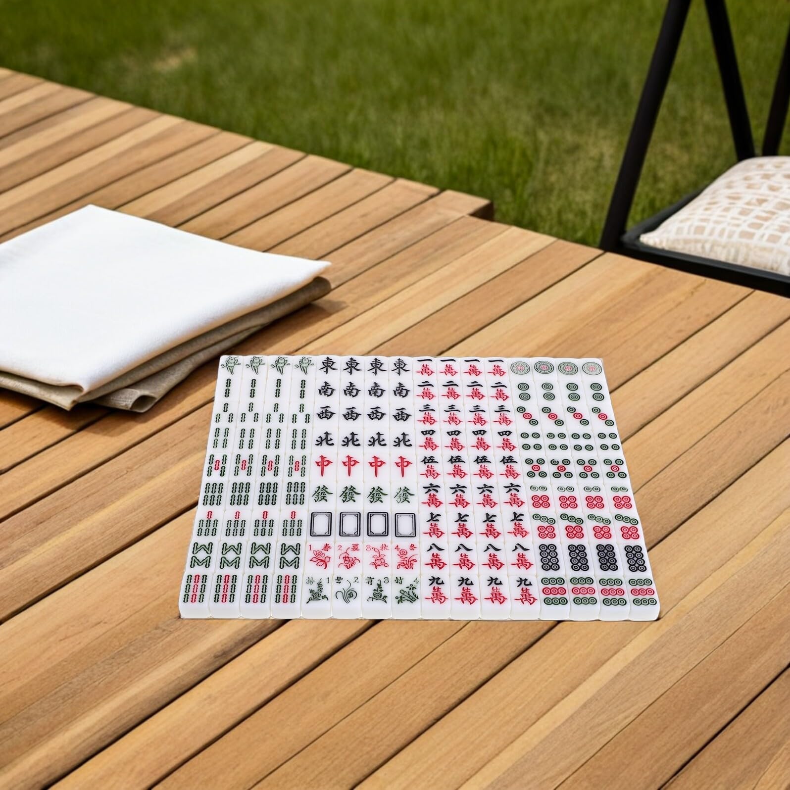 TOYANDONA Kleiner Mahjong Reiseset mit 20mm Steinen Tragbares Chinesisches Brettspiel Kompaktes Mahjong Satz für Unterwegs und Familienspiele