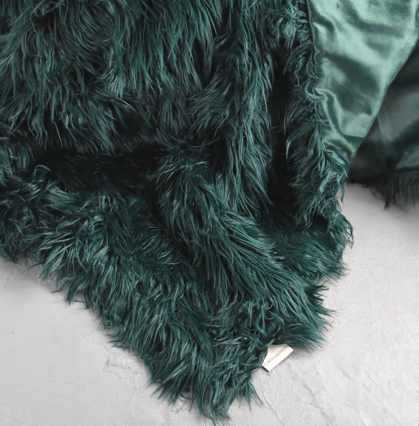 Cynthia Rowley Lush Plush Mongolian Lamb Wool Faux Fur Throw Blanket