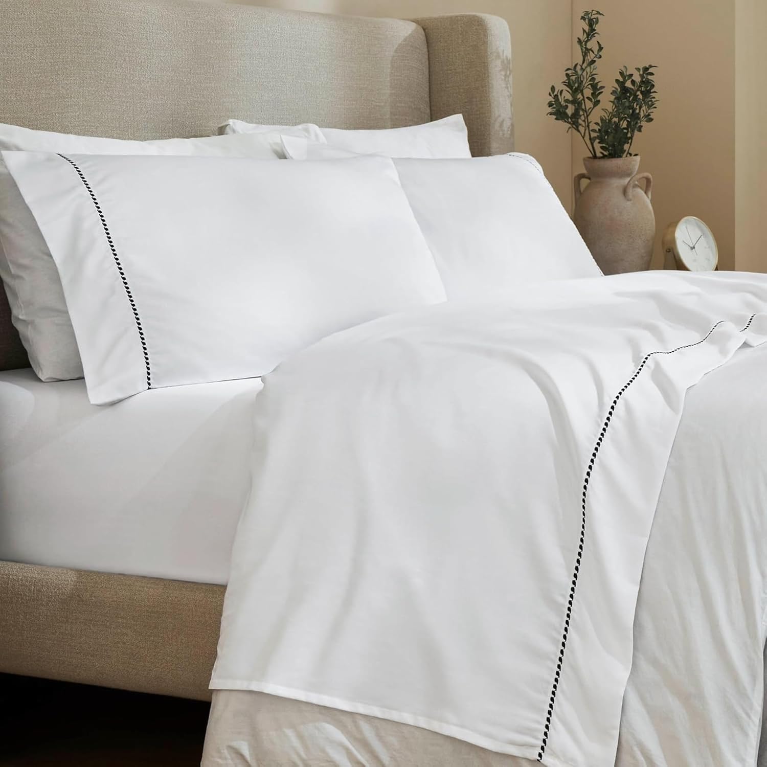 Superior Cotton Blend 600 TC Embroidered Hem Bed Sheets, Queen, White-Black image 2