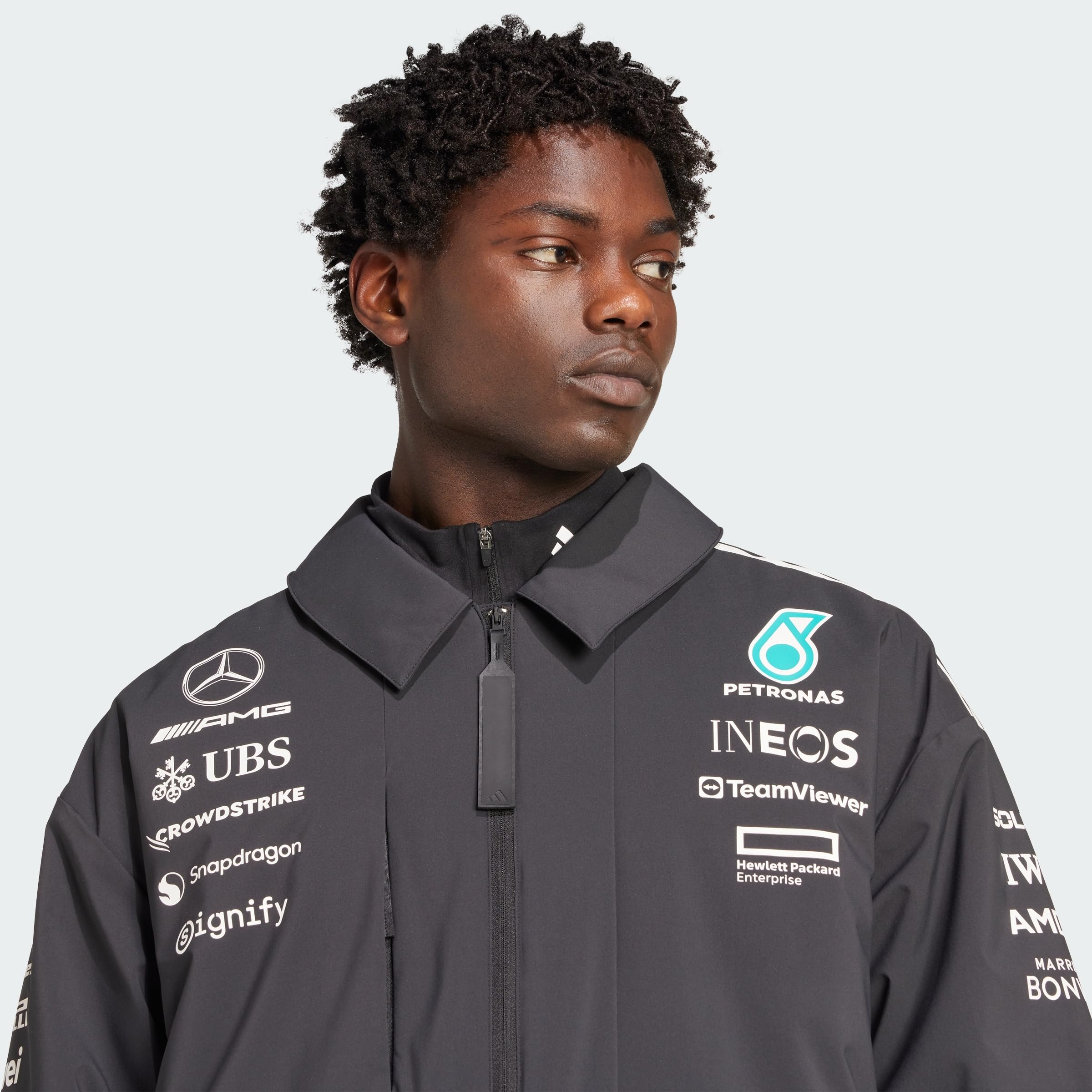 adidas Mężczyźni MERCEDES - AMG PETRONAS FORMULA ONE TEAM TEAM JACKET MEN, Black/White, M