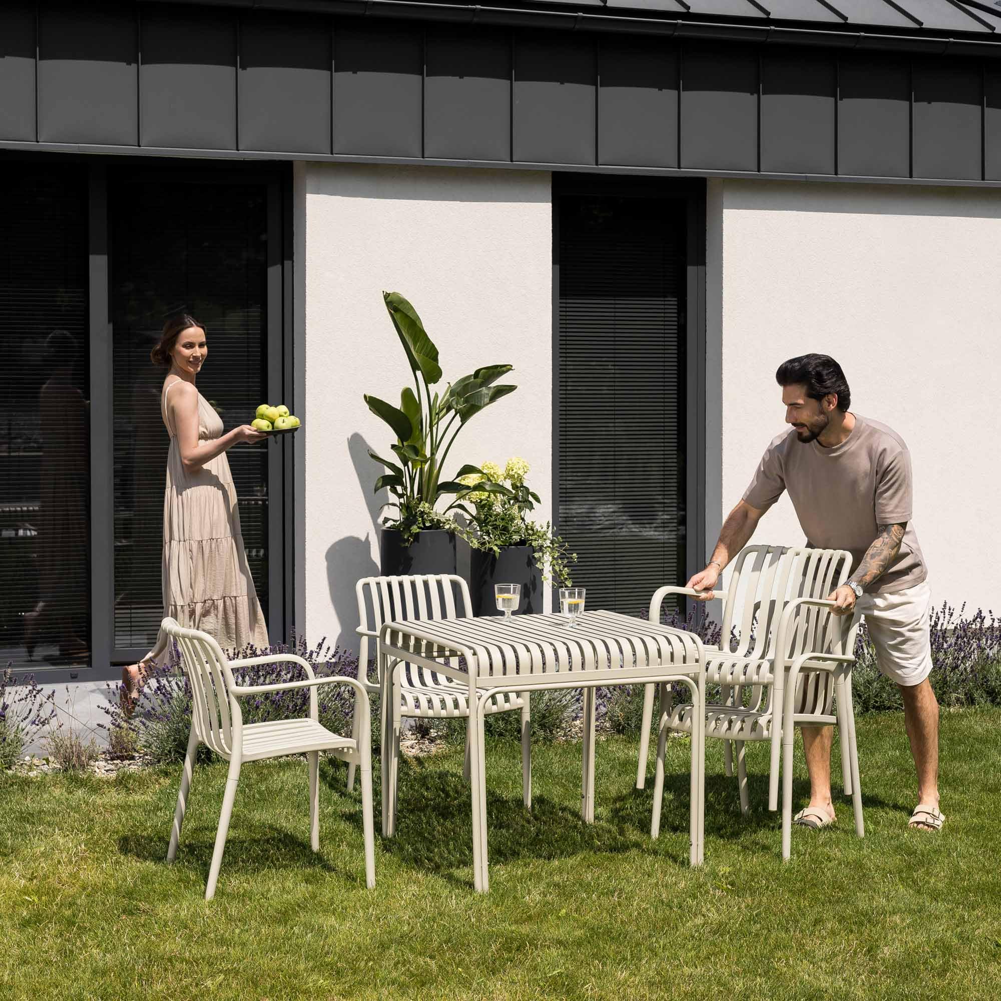 di volio Gartentisch 80x80 cm Metall quadratisch wetterfest Outdoor Liwio