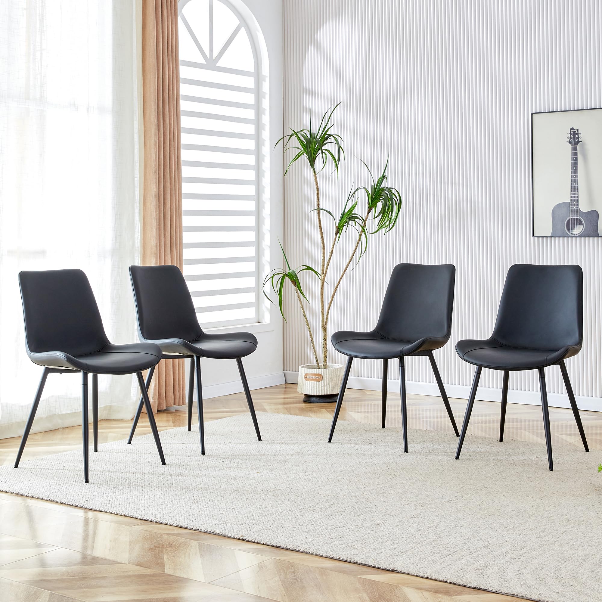 Set 4 Sedie da Pranzo Moderne in PU Leather, Sedute Ampie con Schienale Ergonomico, Piedi in Metallo Antiscivolo, Sedia per Esszimmer e Home-Office, Nero, 50x47x83cm