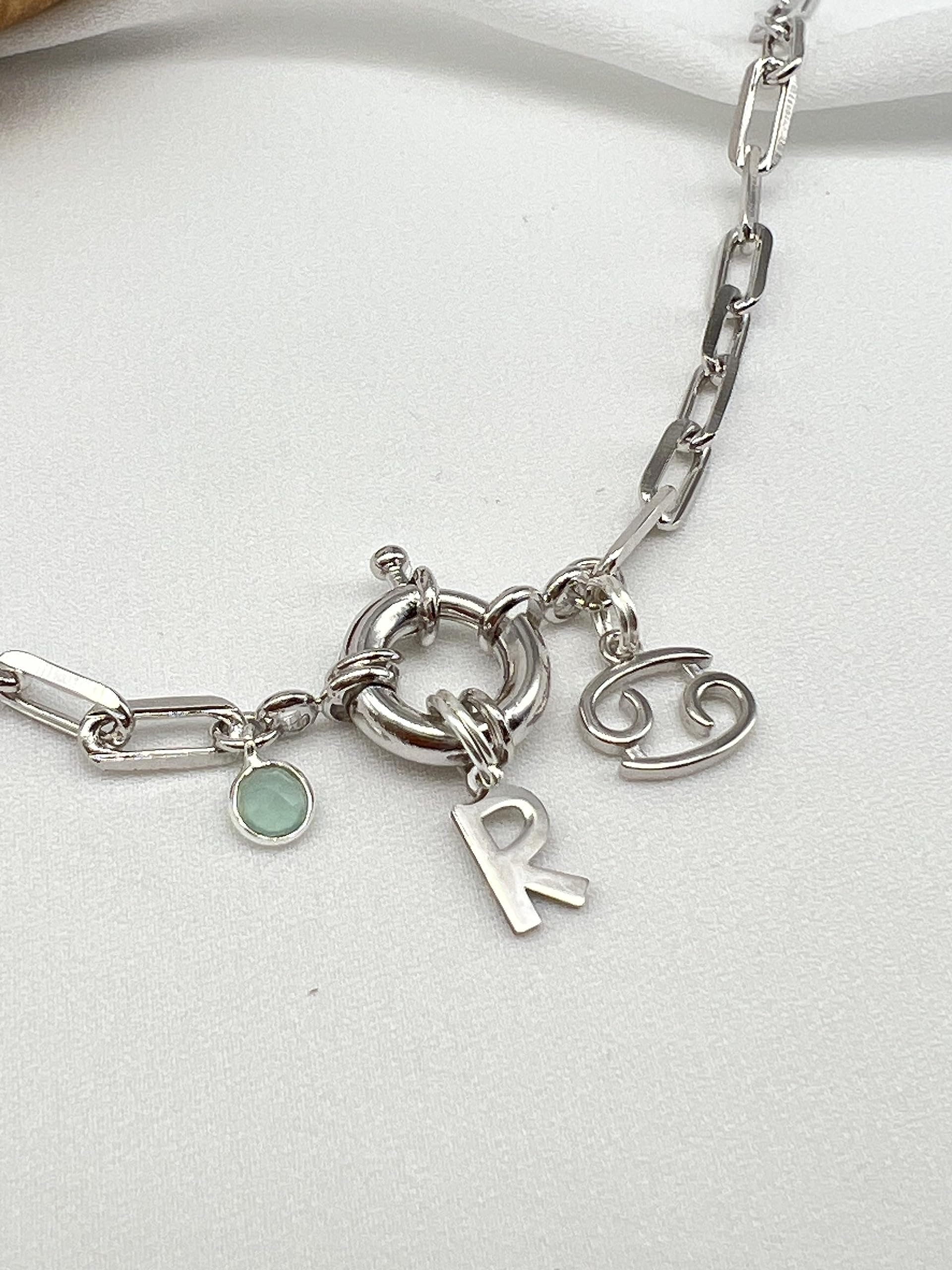 Collar Marinera Initials Zodiac, charm, letra(s) inicial(es), zodiaco en cadena de eslabones diamantados, cierre resort/reasa/marinera, piedra natural, personalizado, hand made