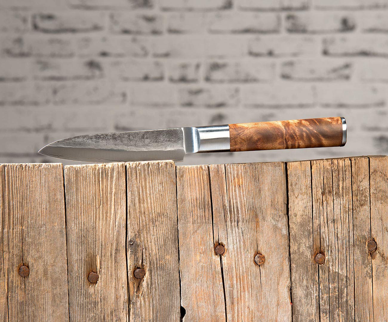 Tokio Kitchenware Couteau de Chef avec Lame en Acier Damas 12,7 cm et Coffret en Bois