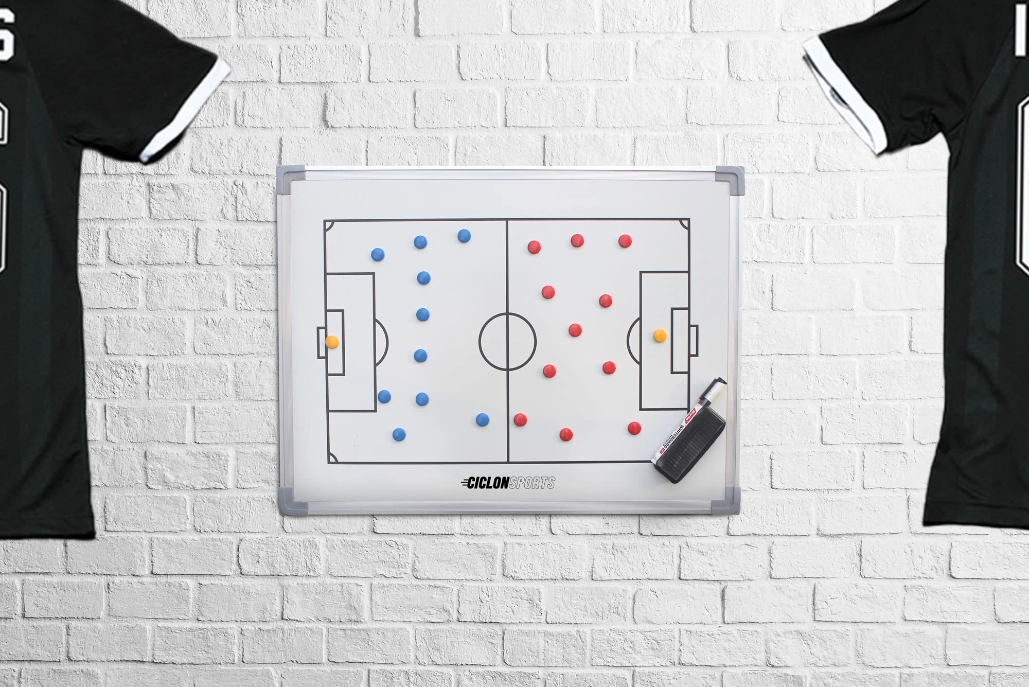 Tactic board Fútbol | Tablero magnético de fútbol 45 x 60 cm | Con bolsa de transporte, imanes y accesorios