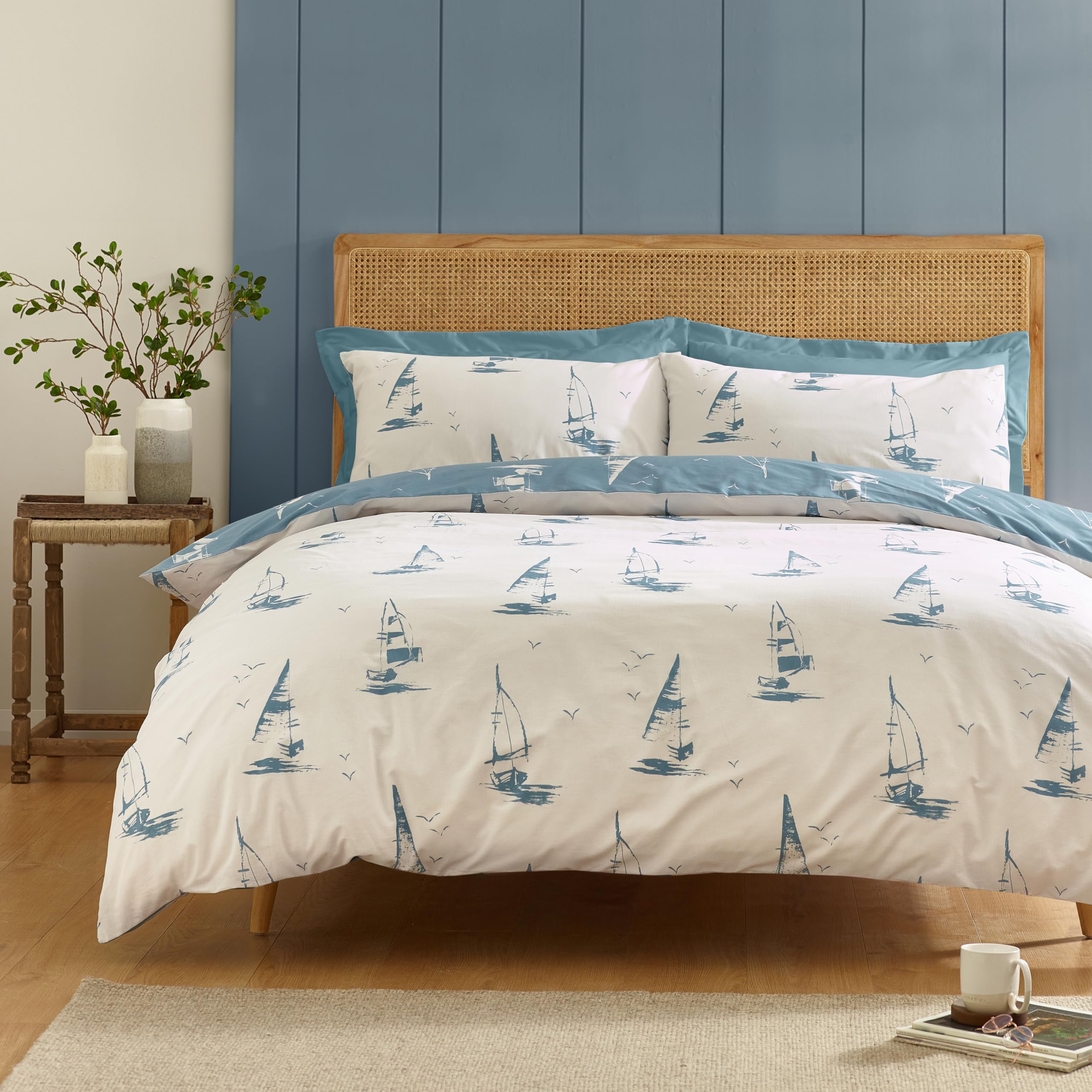 Catherine Lansfield  Blue Salcombe Boats Duvet Cover Set in Size Single, Sports Direct