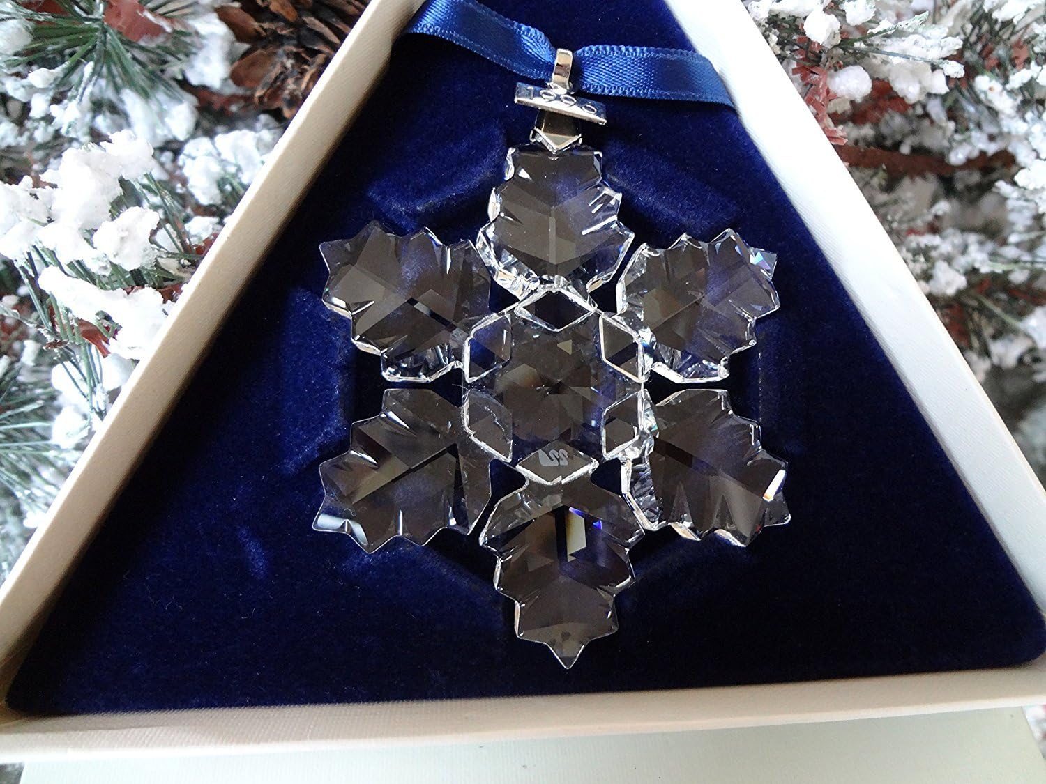 rystal 1996 Snowflake ornamentat73e 
