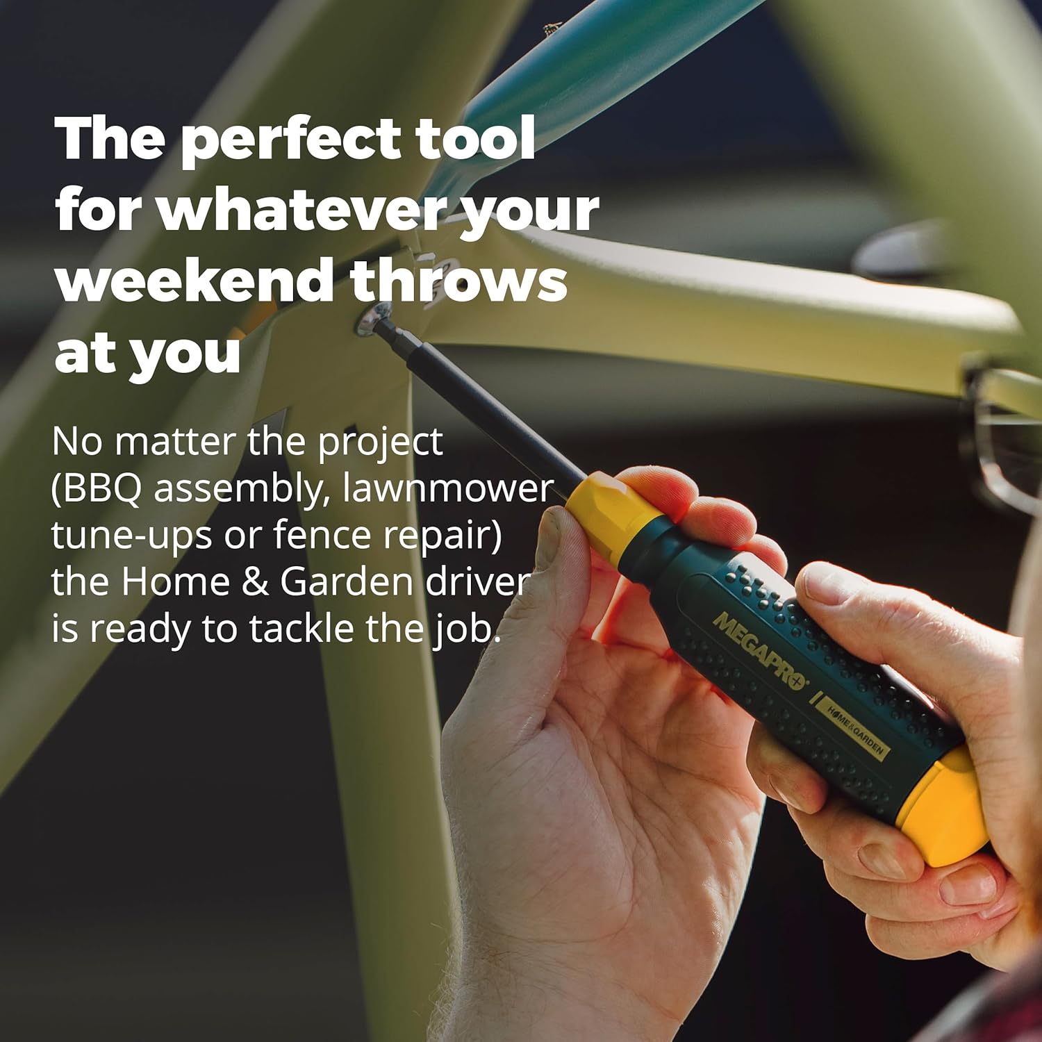 MEGAPRO® 15-in-1 Original Multi-bit Screwdriver | Home DIY & Repair | Construction | Tradeswork | 14 Industrial-grade bit tips | 1/4" Hex Drive in shaft (Home & Garden)